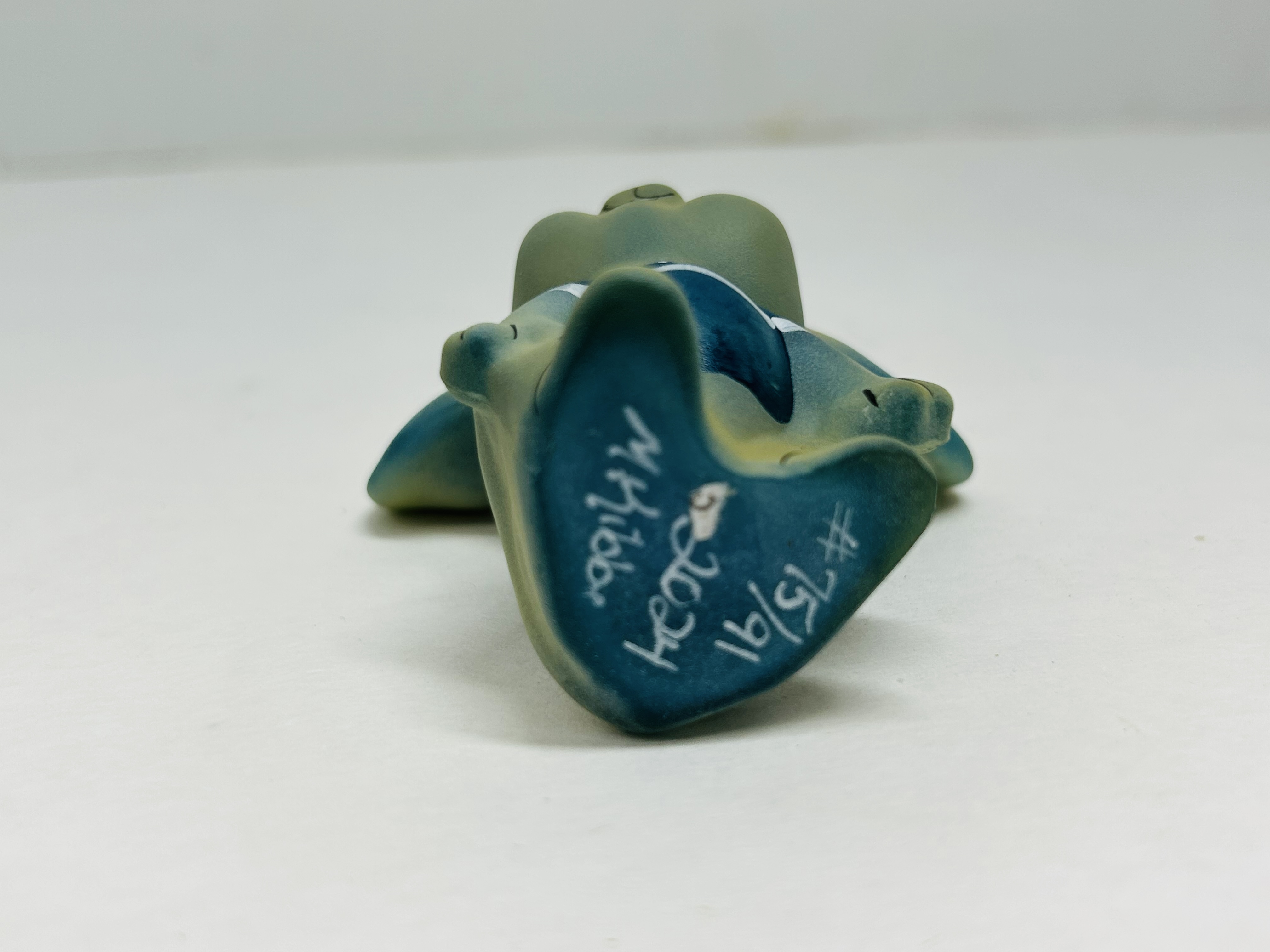 FENTON CERAMIC MOUSE FIGURINE 2004 15/91