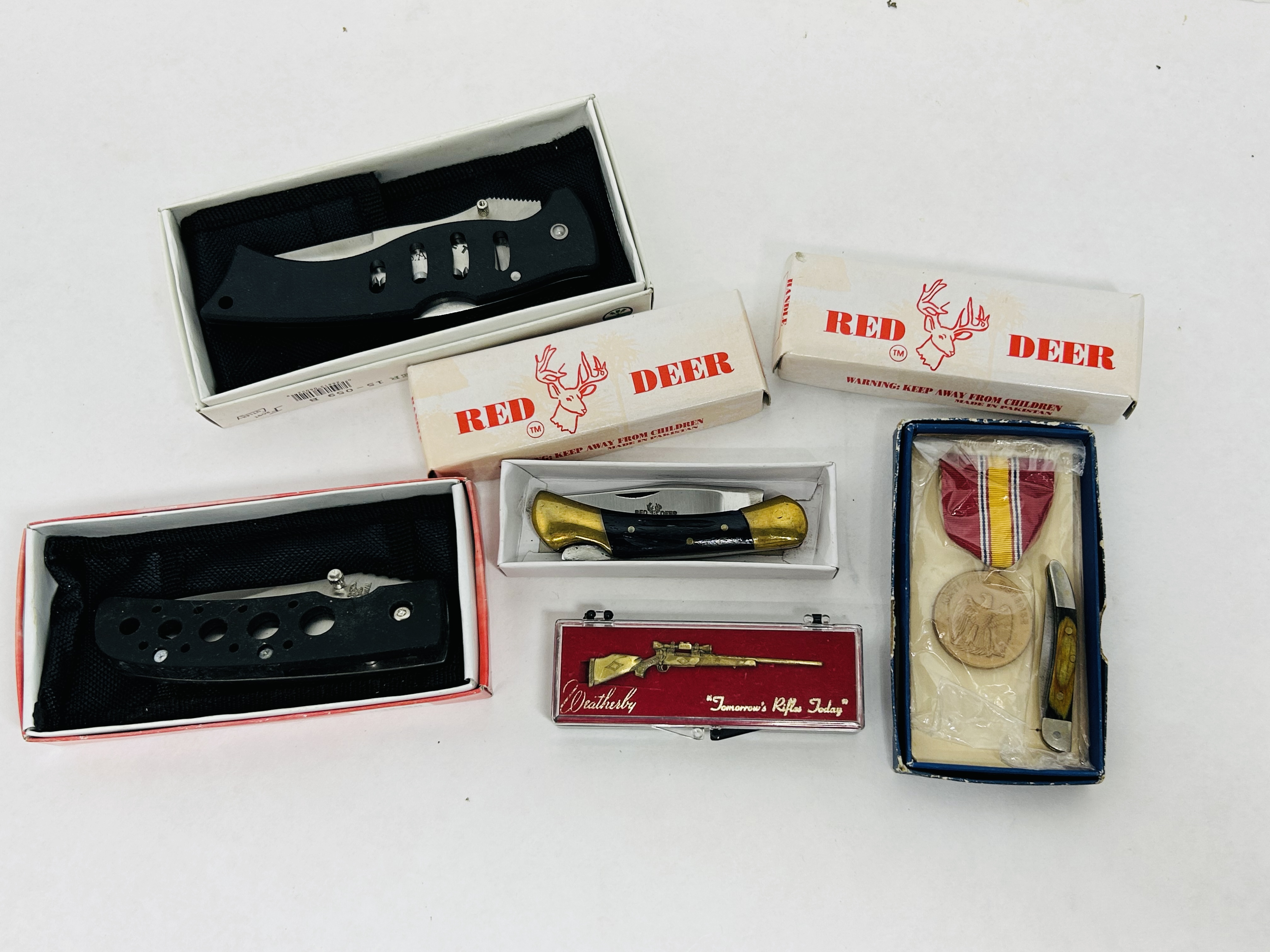 RED DEER AND FALCON KNIVES, STAINLESS