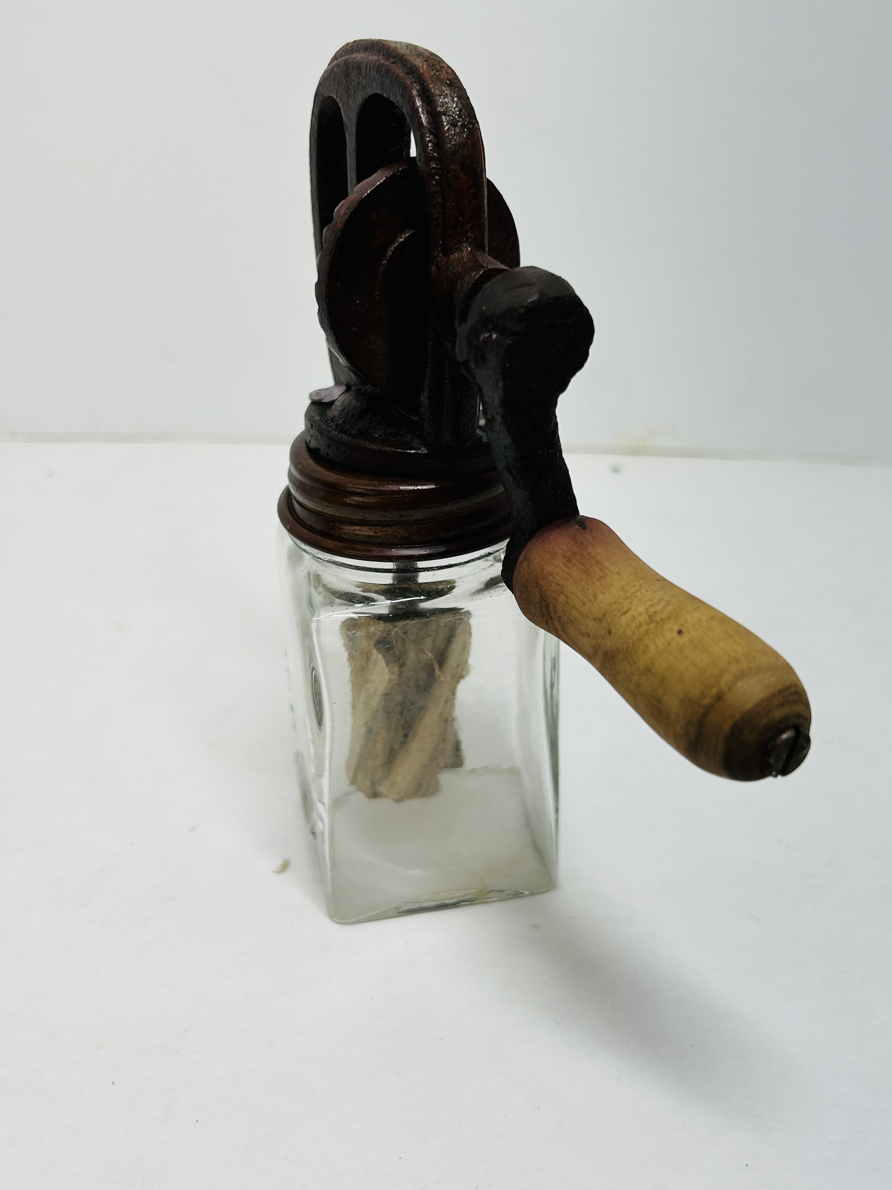 DAZEY GLASS AND IRON CHURN