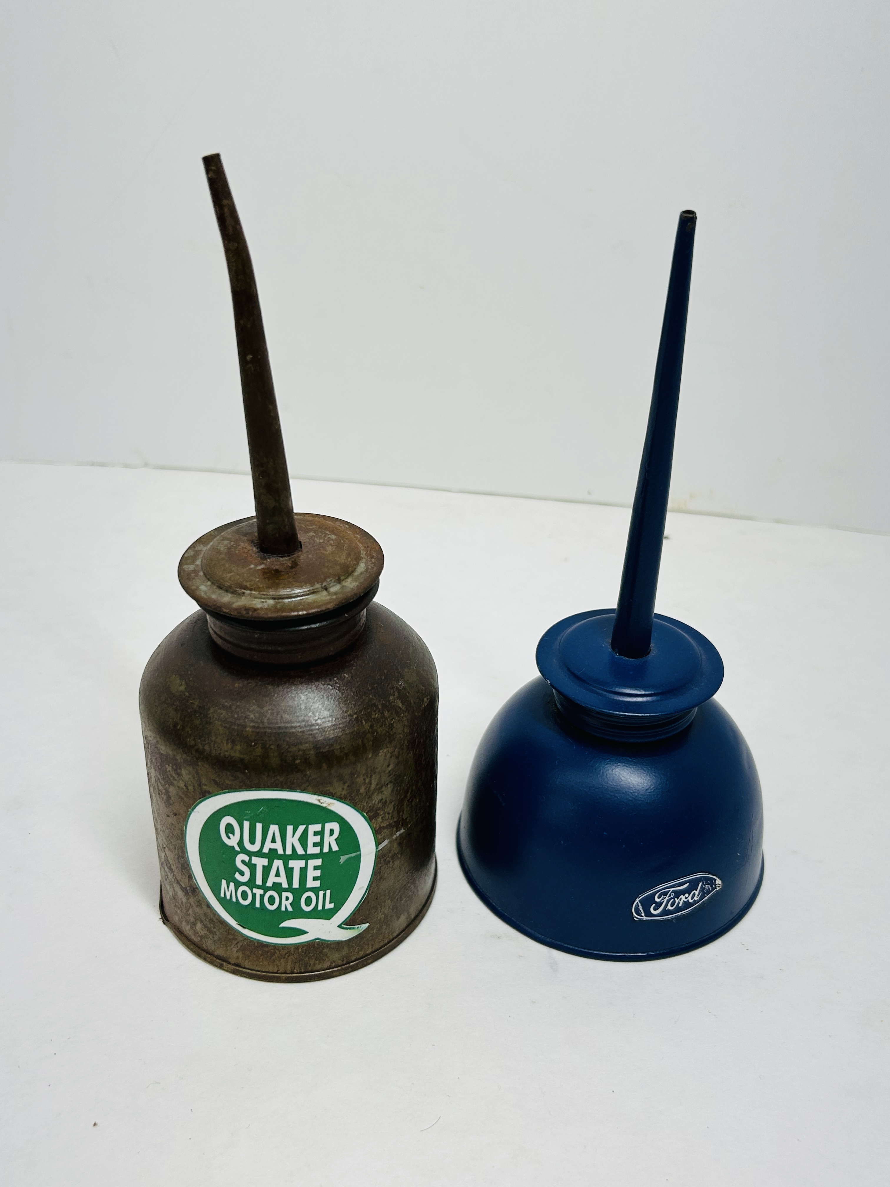 FORD AND QUAKER STATE VINTAGE OILERS