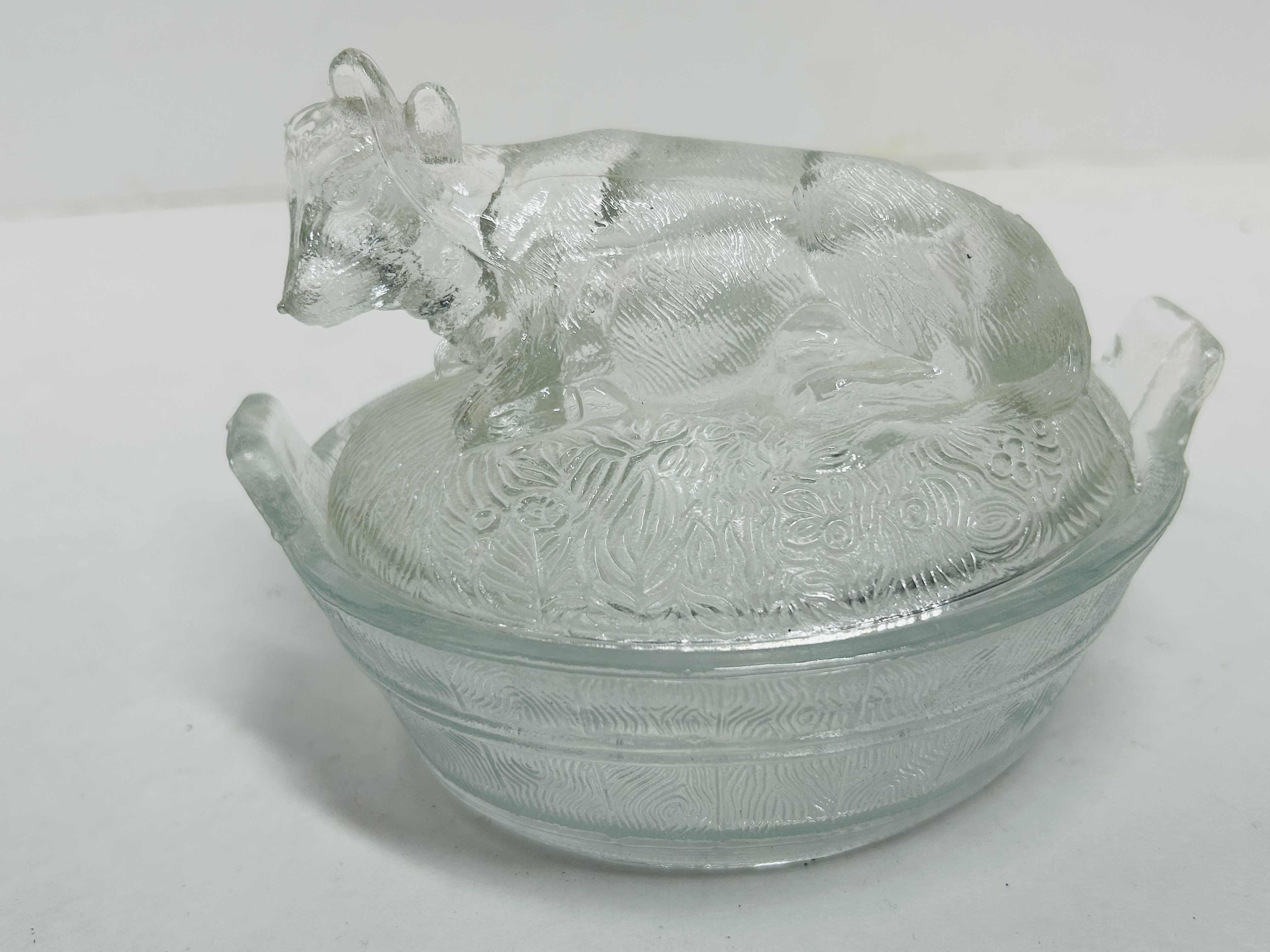 CLEAR GLASS COW DISH
