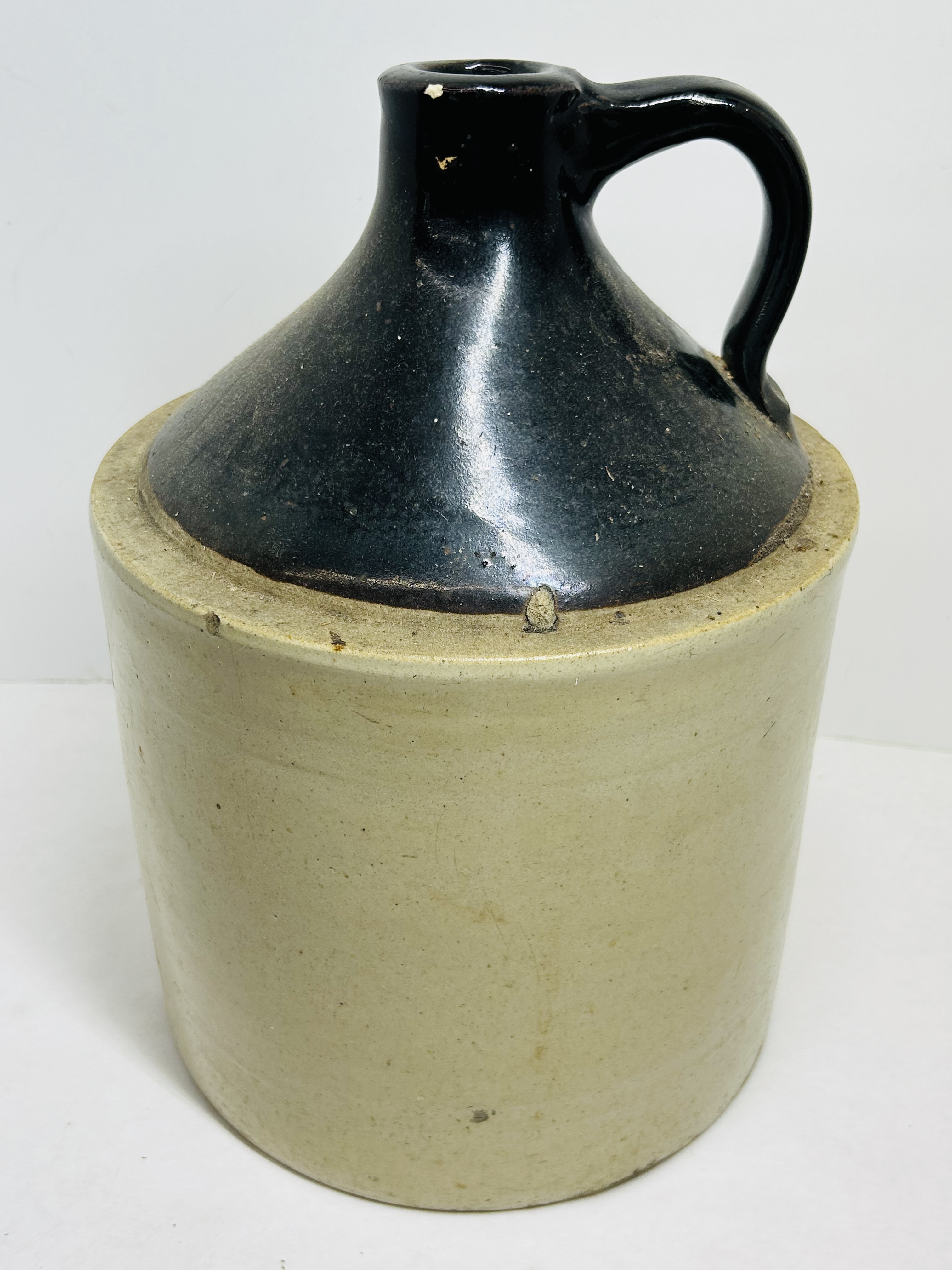AMERICAN TWO-TONE STONEWARE JUG