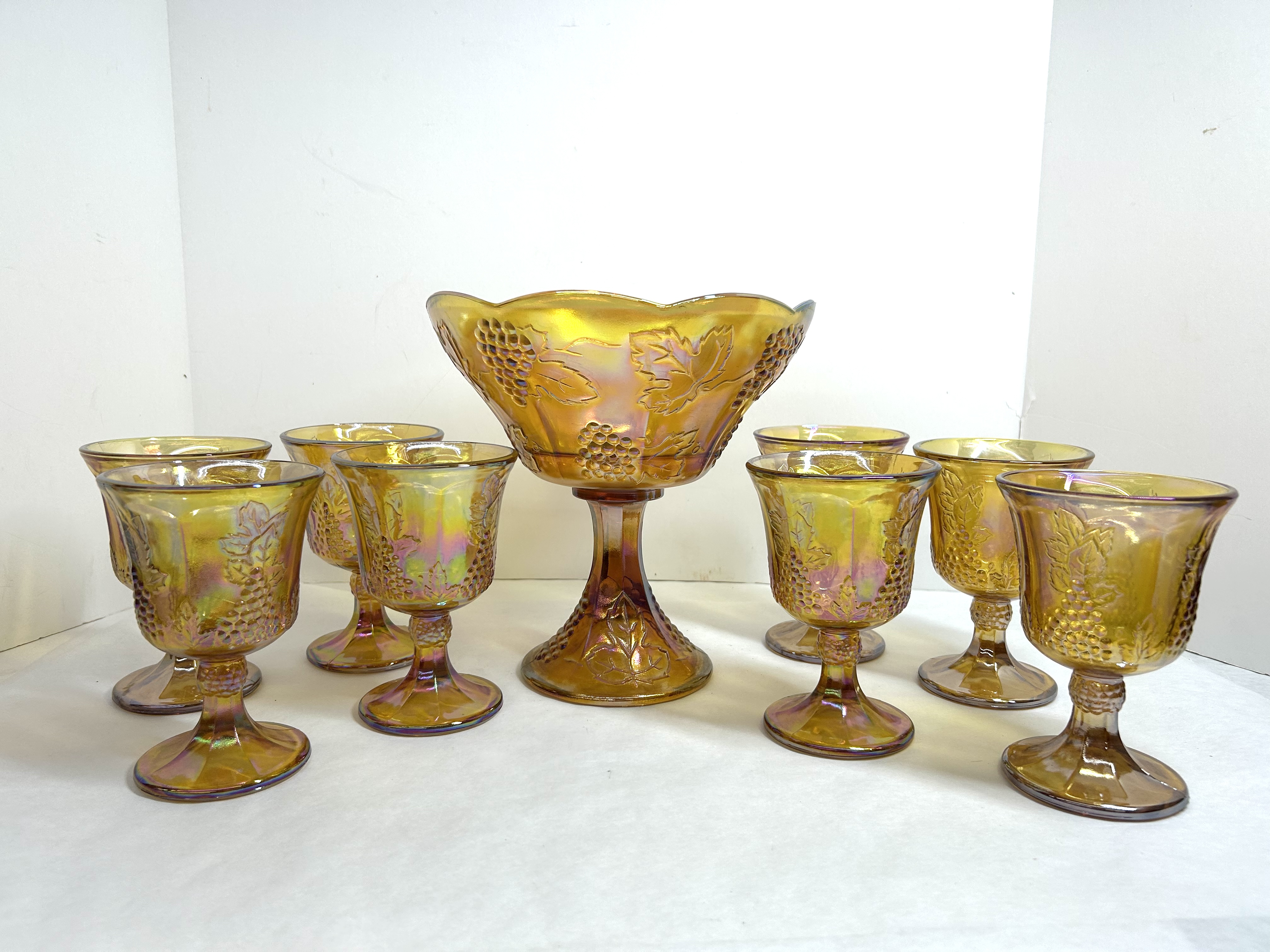 INDIANA GLASS HARVEST GRAPE SET, 1970