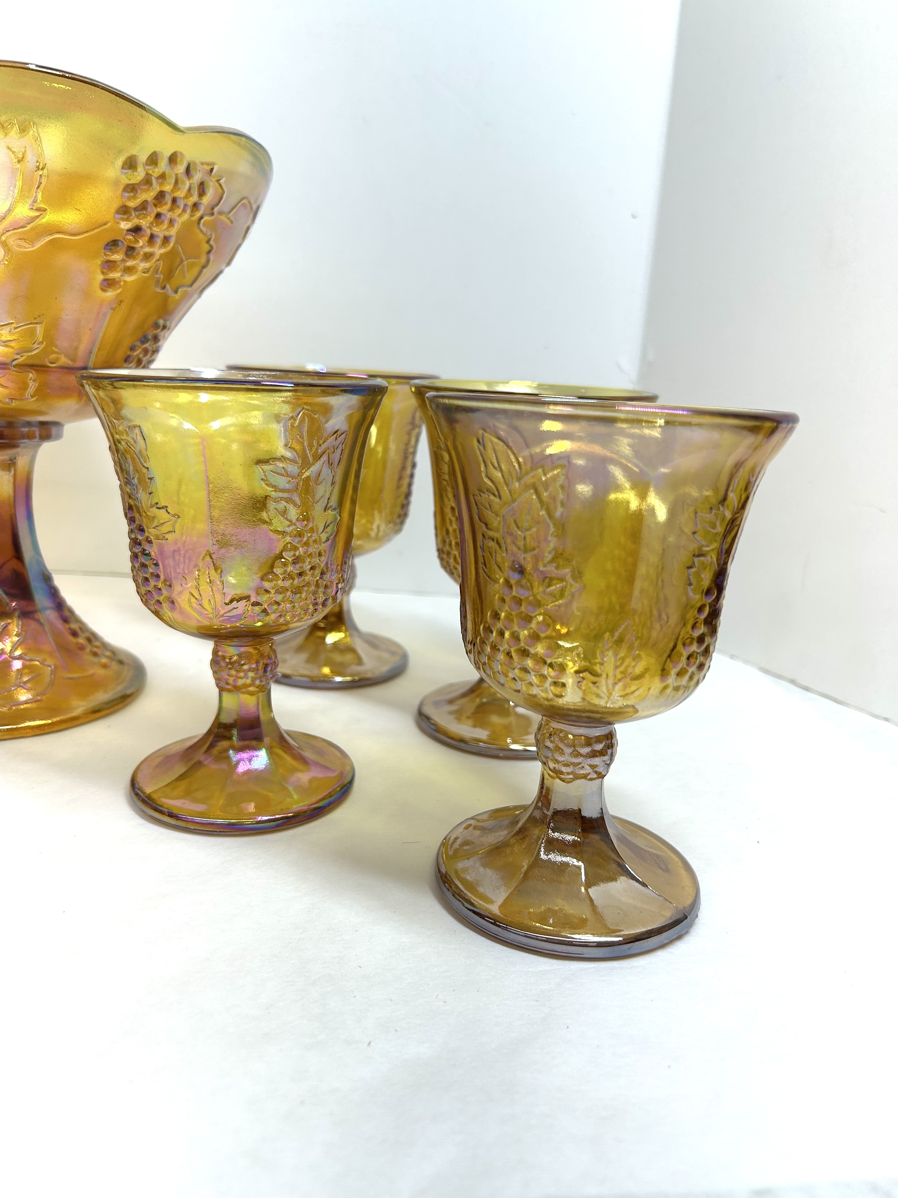 INDIANA GLASS HARVEST GRAPE SET, 1970