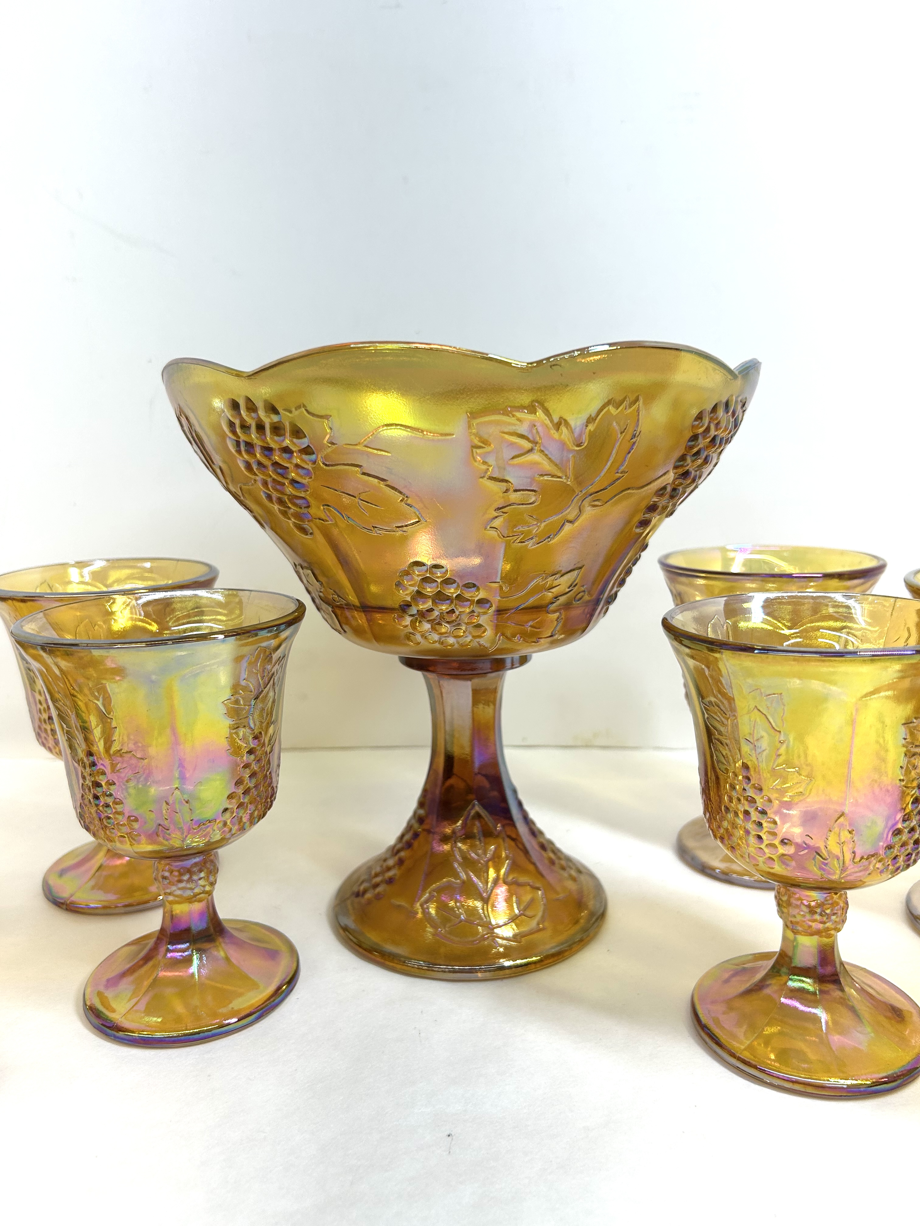 INDIANA GLASS HARVEST GRAPE SET, 1970