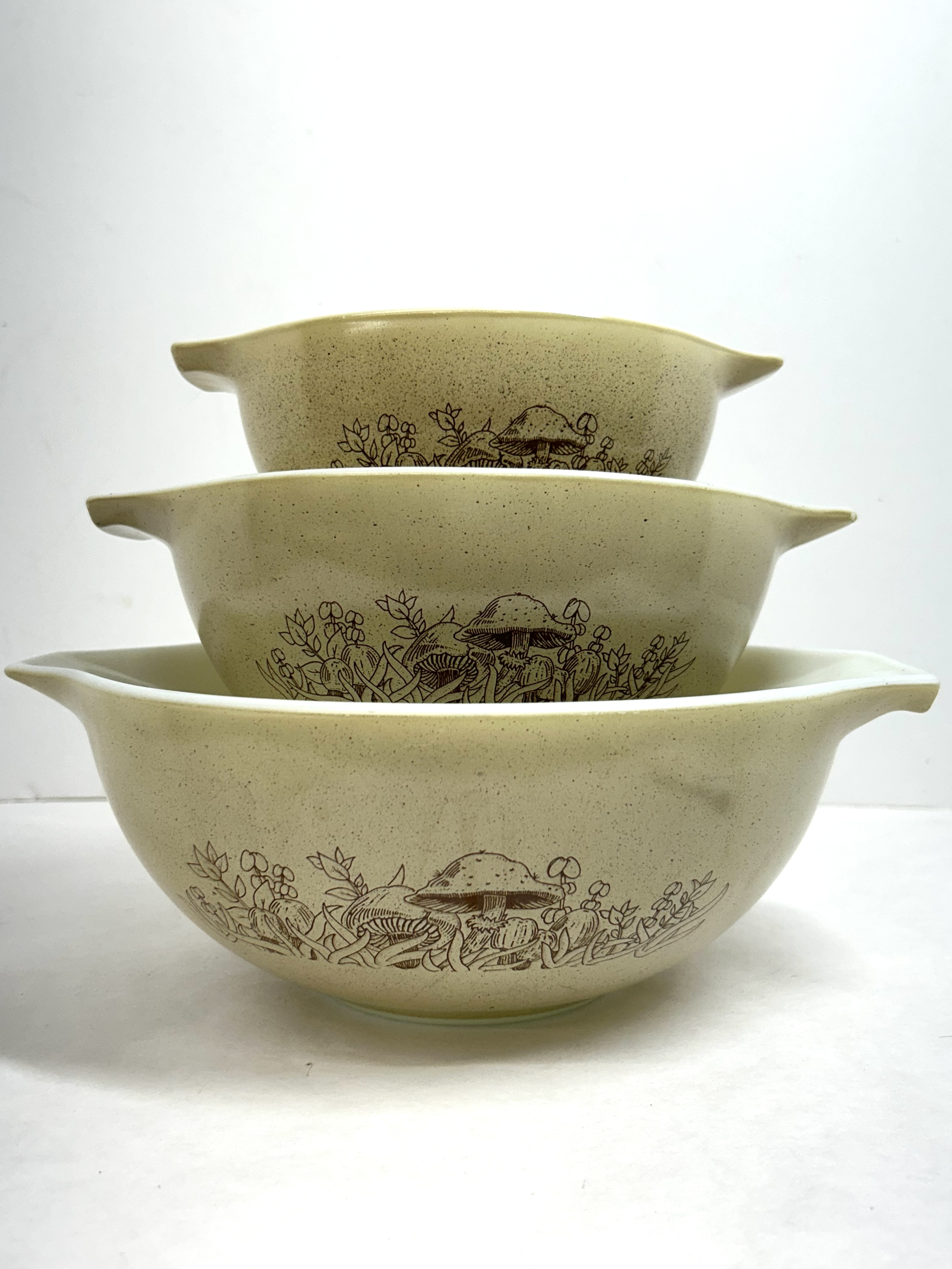 PYREX FOREST FANCIES GLASS BOWLS, 1981