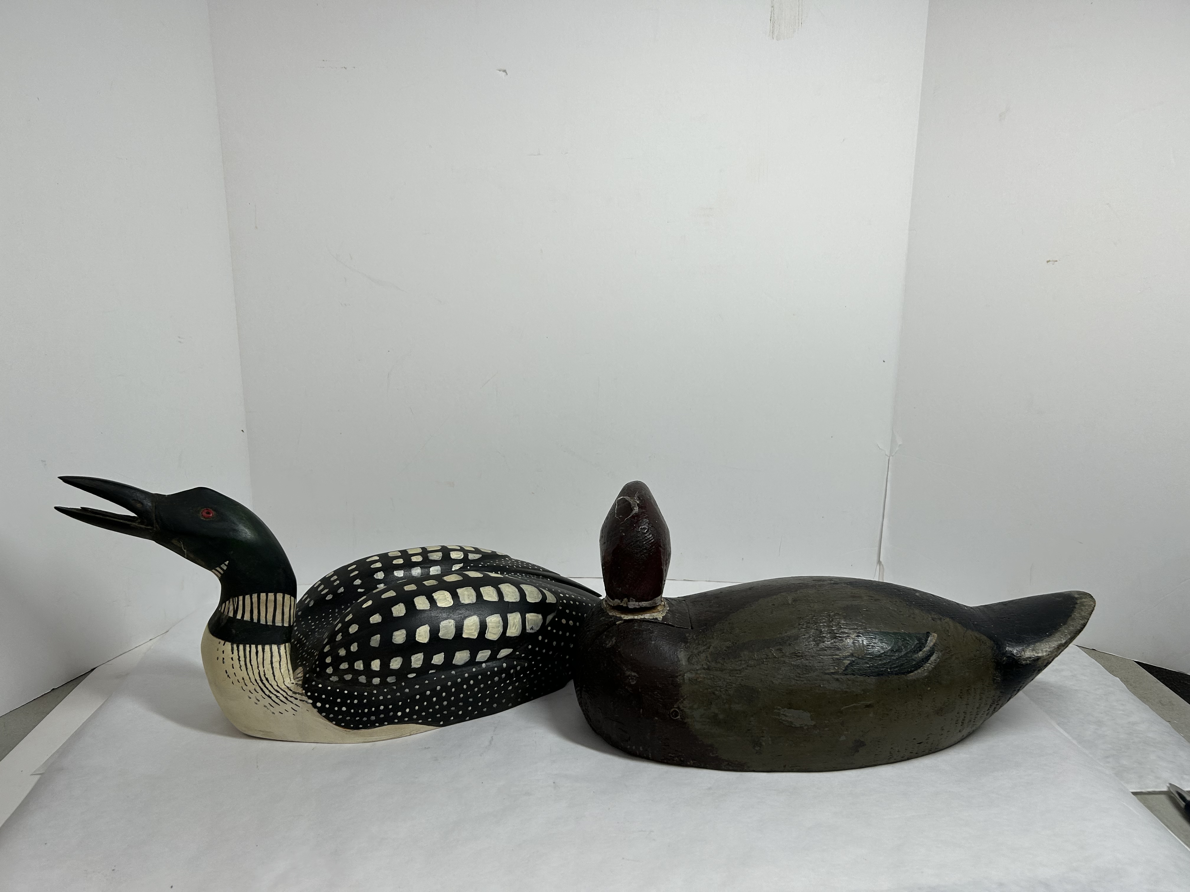 TWO WOODEN BIRD DECOYS, 20TH CENTURY