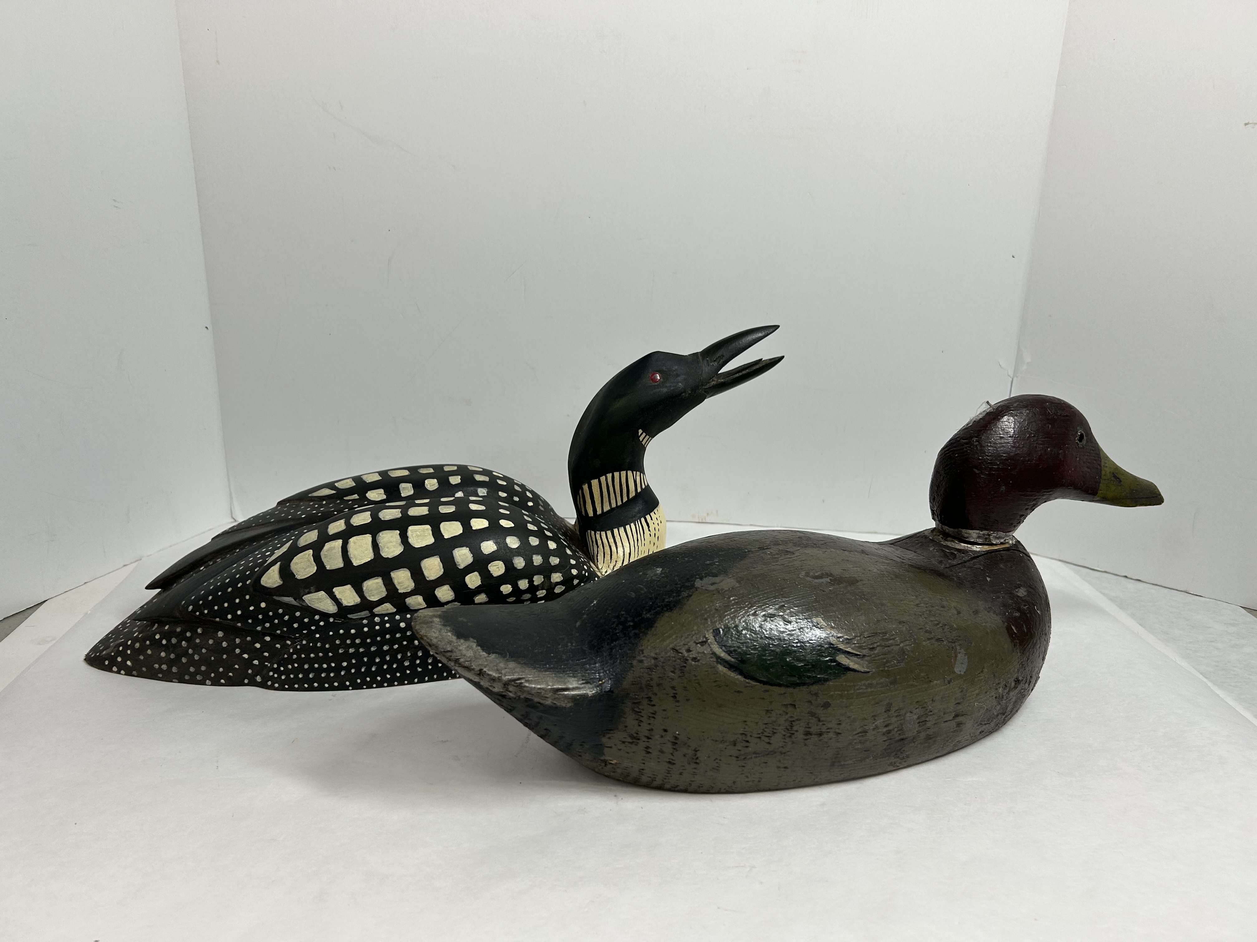 TWO WOODEN BIRD DECOYS, 20TH CENTURY