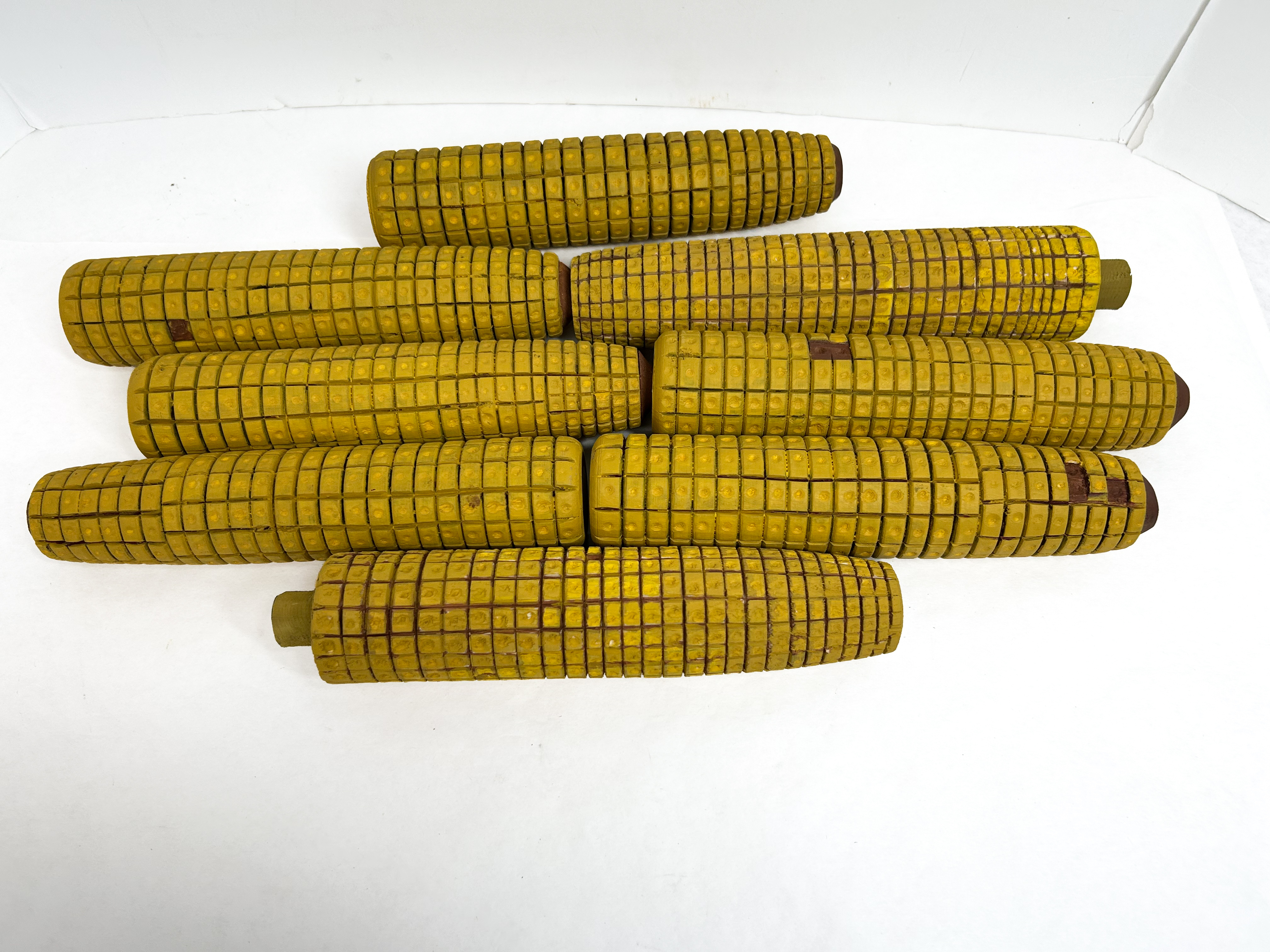 COBB CO. WOODEN CORN DECOYS, MID-20TH CENTURY