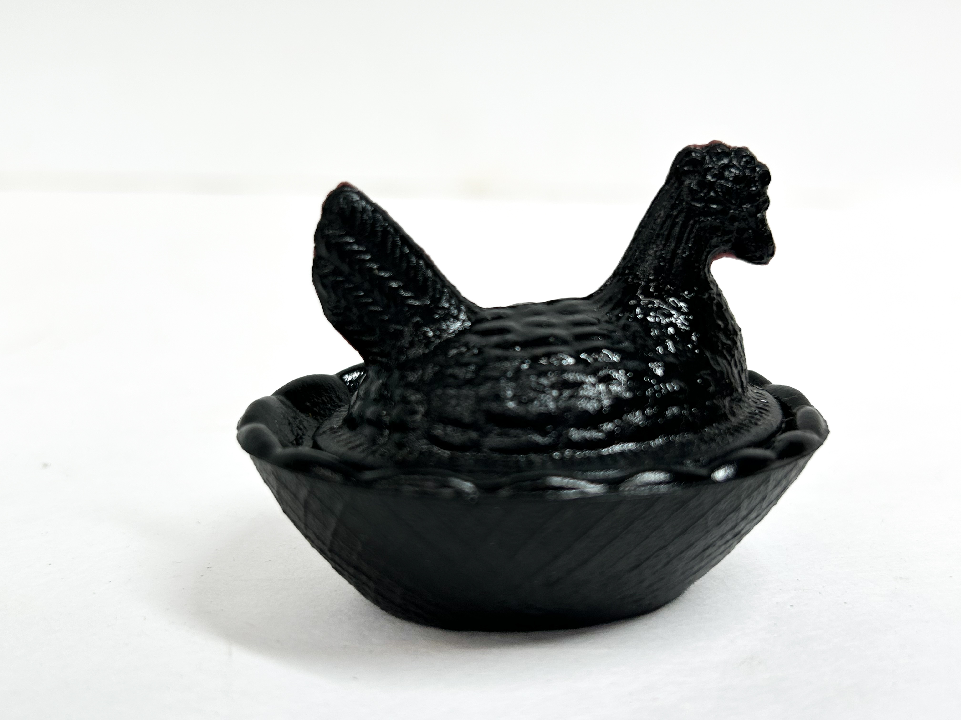 BOYD BLACK GLASS HEN SALT VINTAGE
