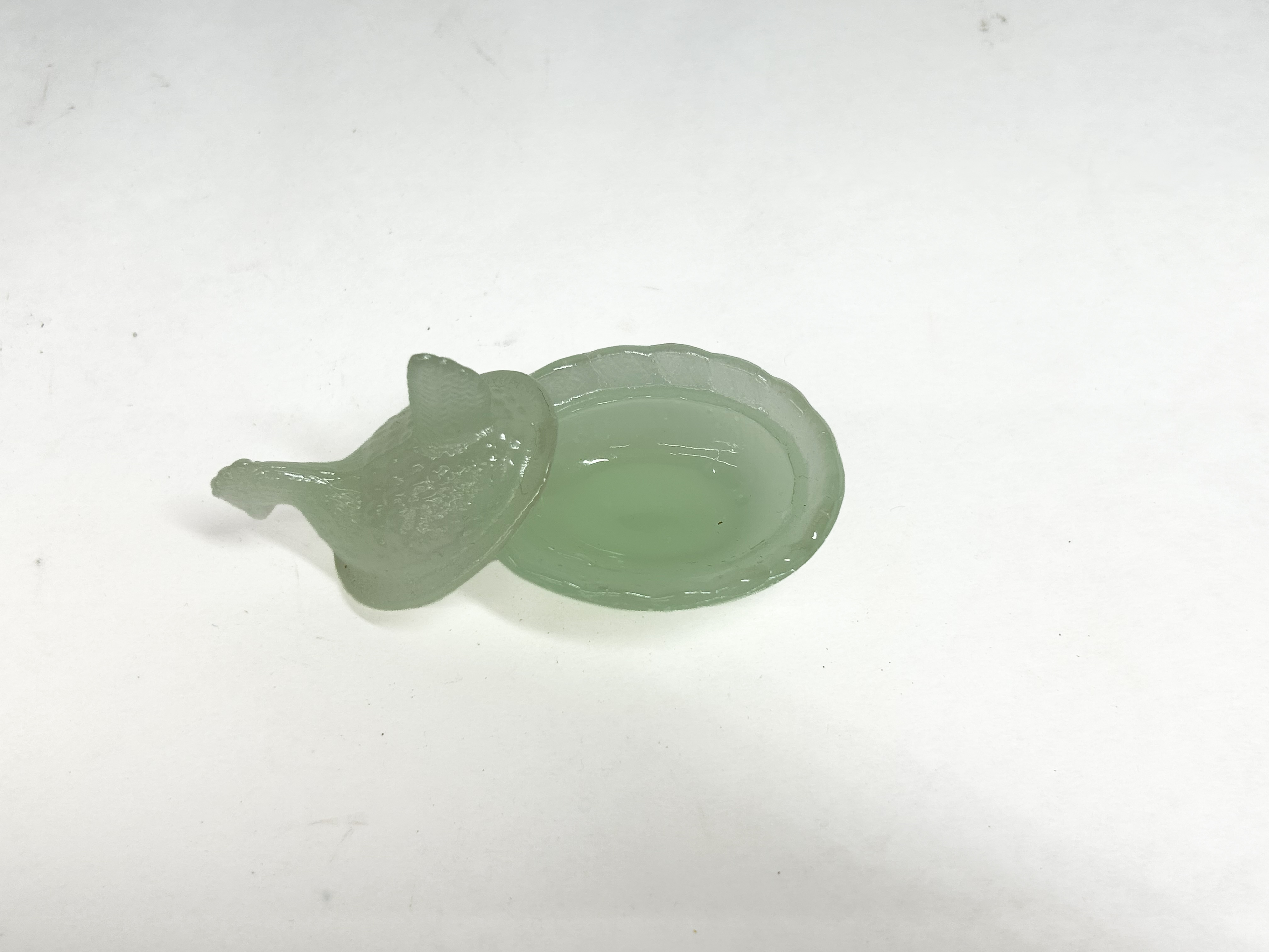 BOYD PALE GREEN GLASS HEN ON NEST