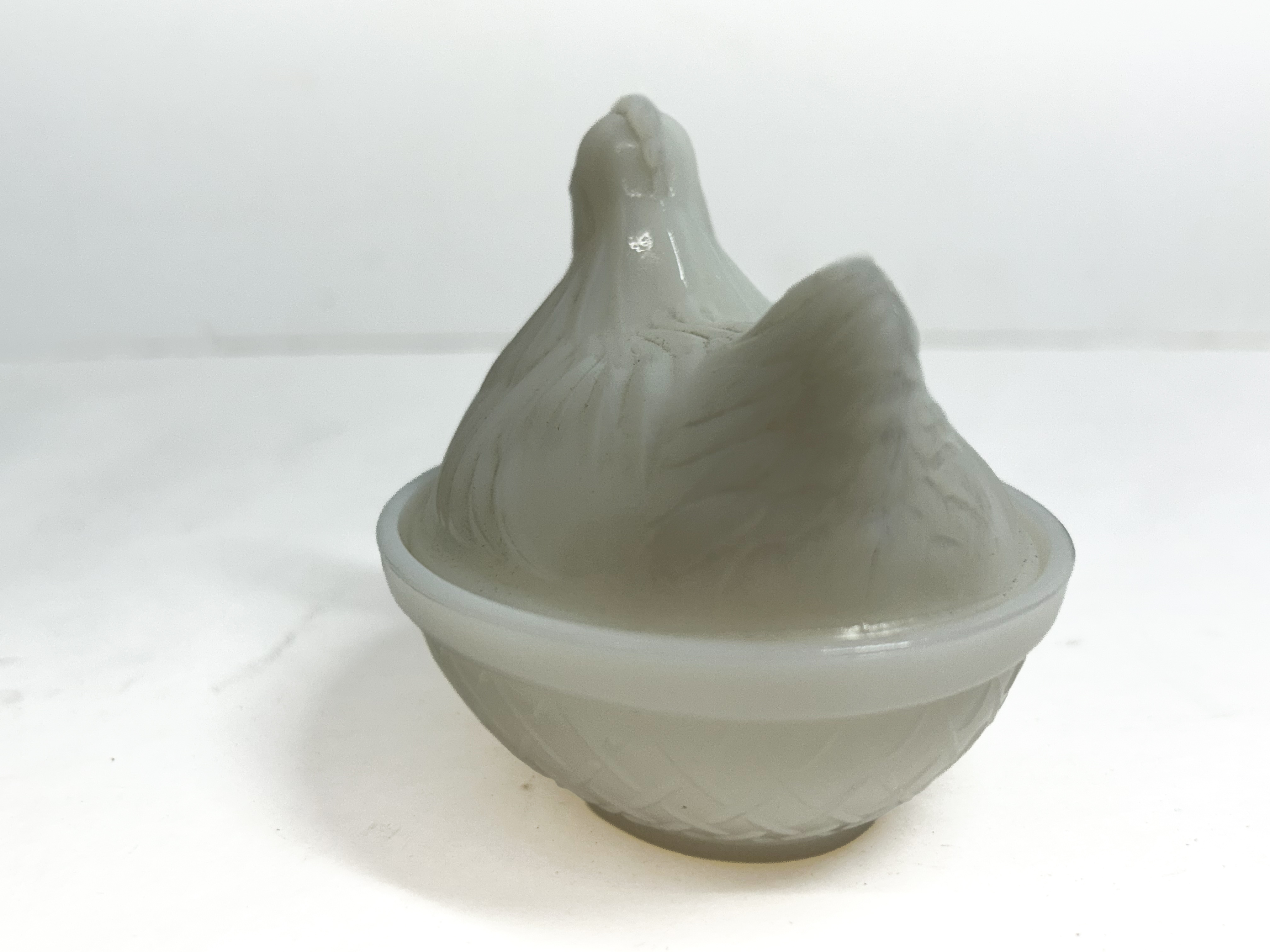 HAZEL-ATLAS MILK GLASS HEN, 1930S