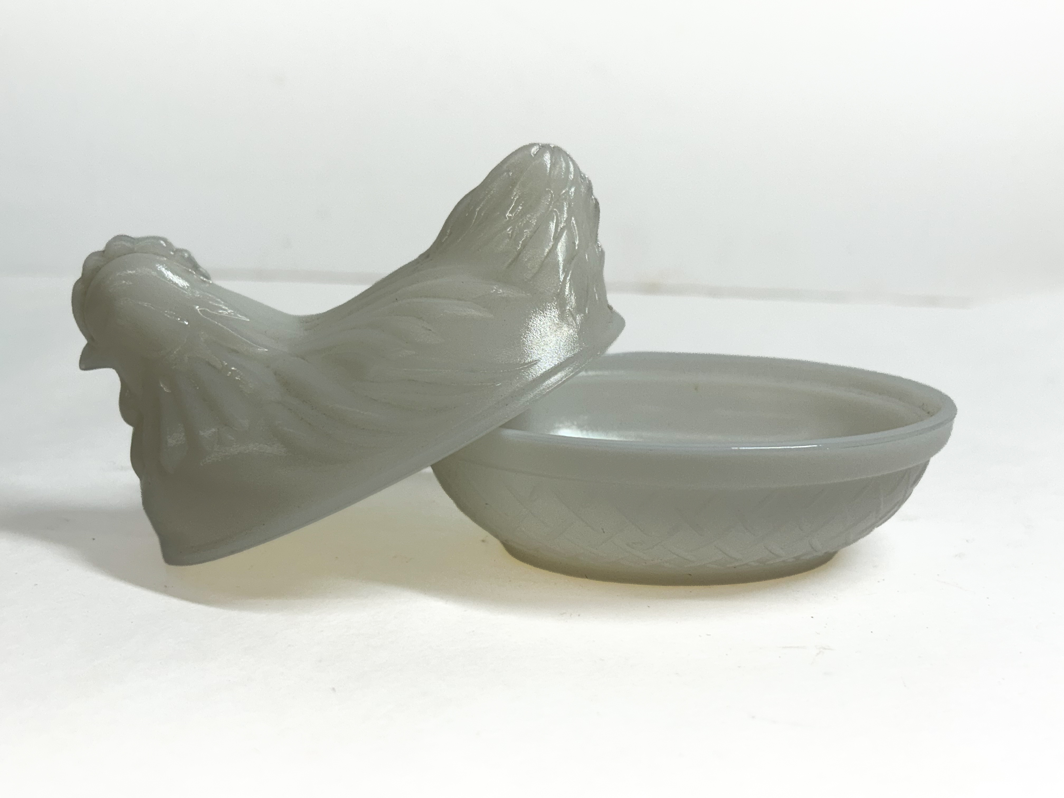 HAZEL-ATLAS MILK GLASS HEN, 1930S