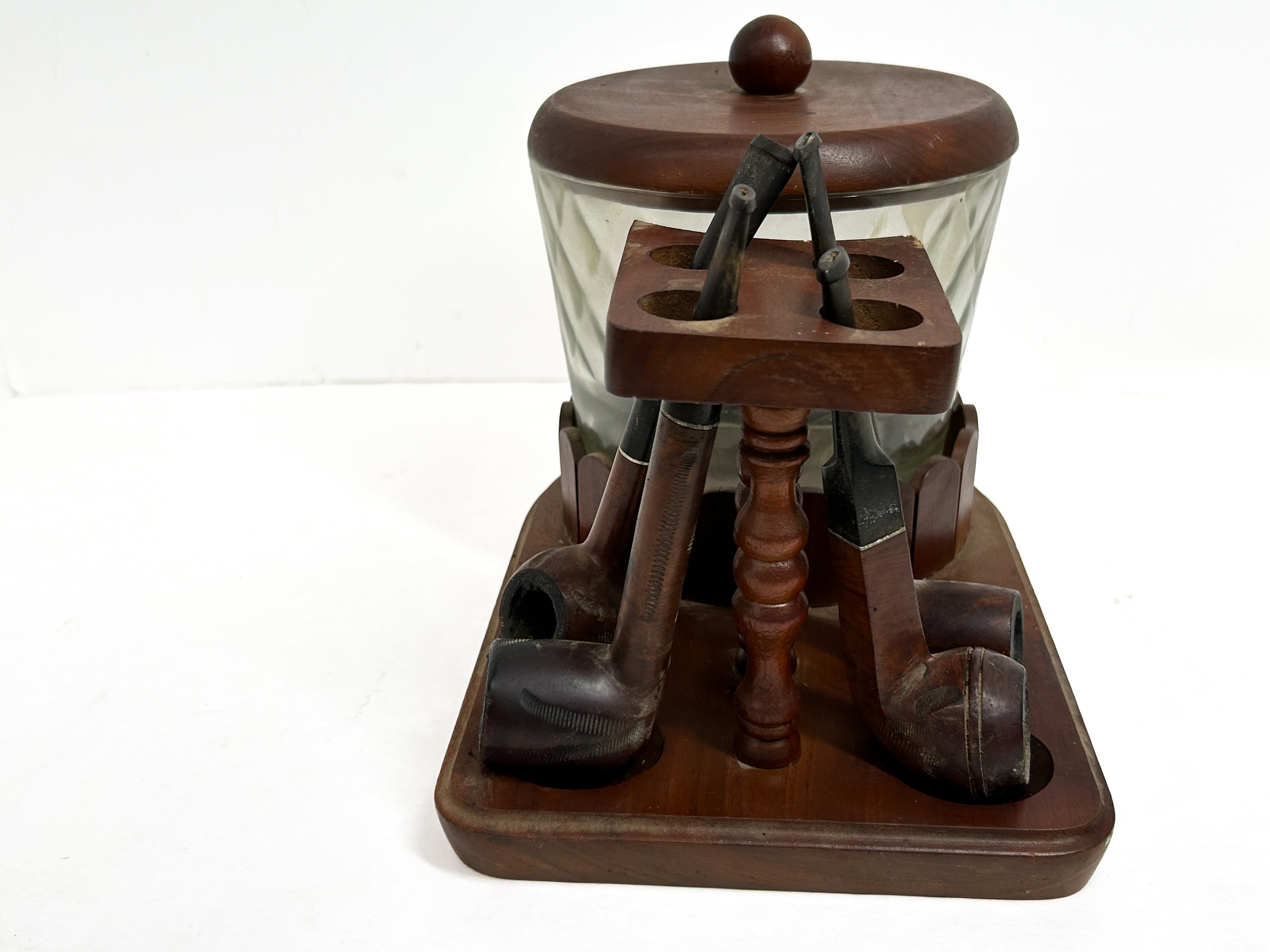DUN-RITE WALNUT PIPE STAND HUMIDOR