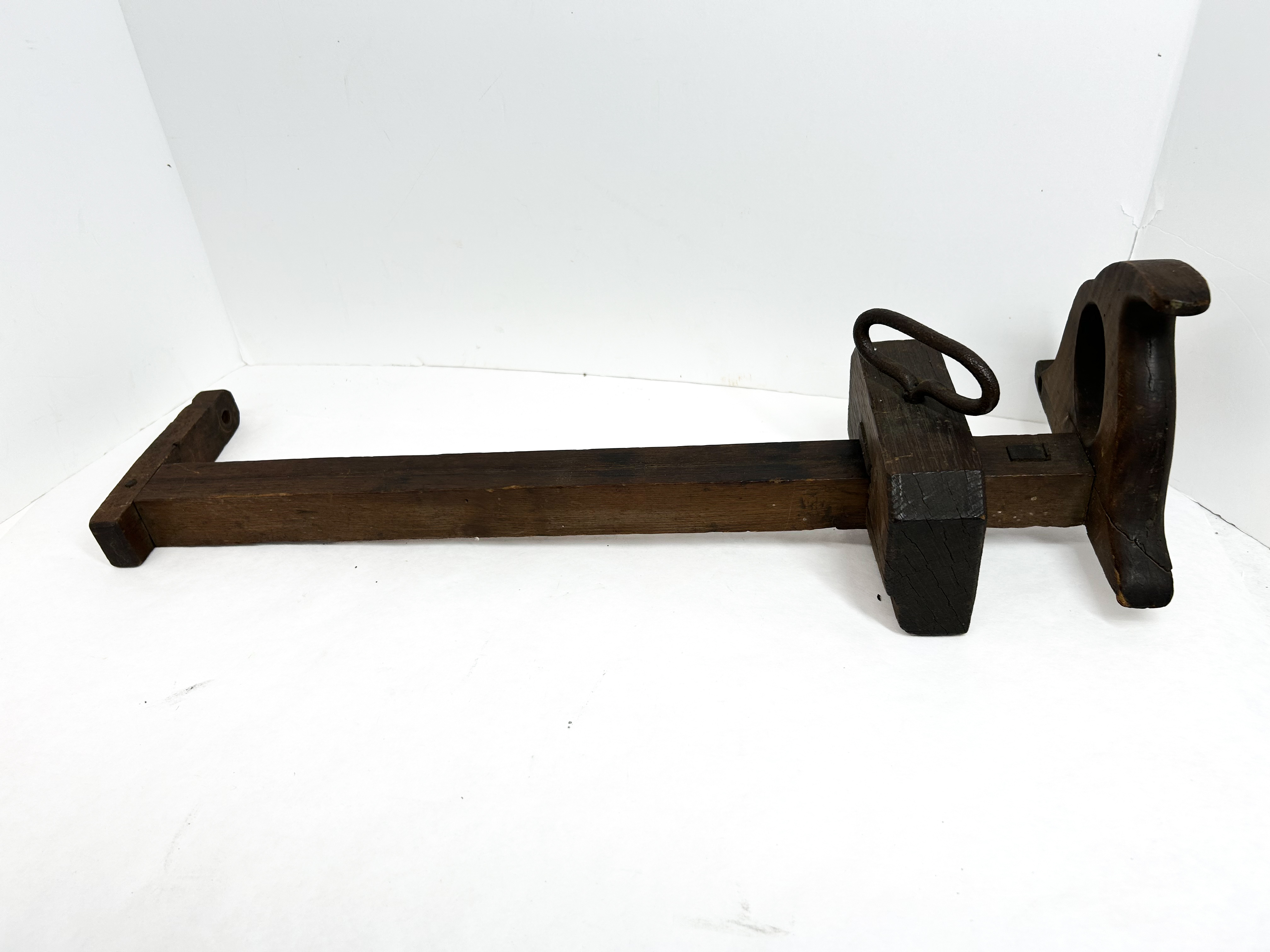 NINETEENTH CENTURY WOODEN FILLETSTER PLANE