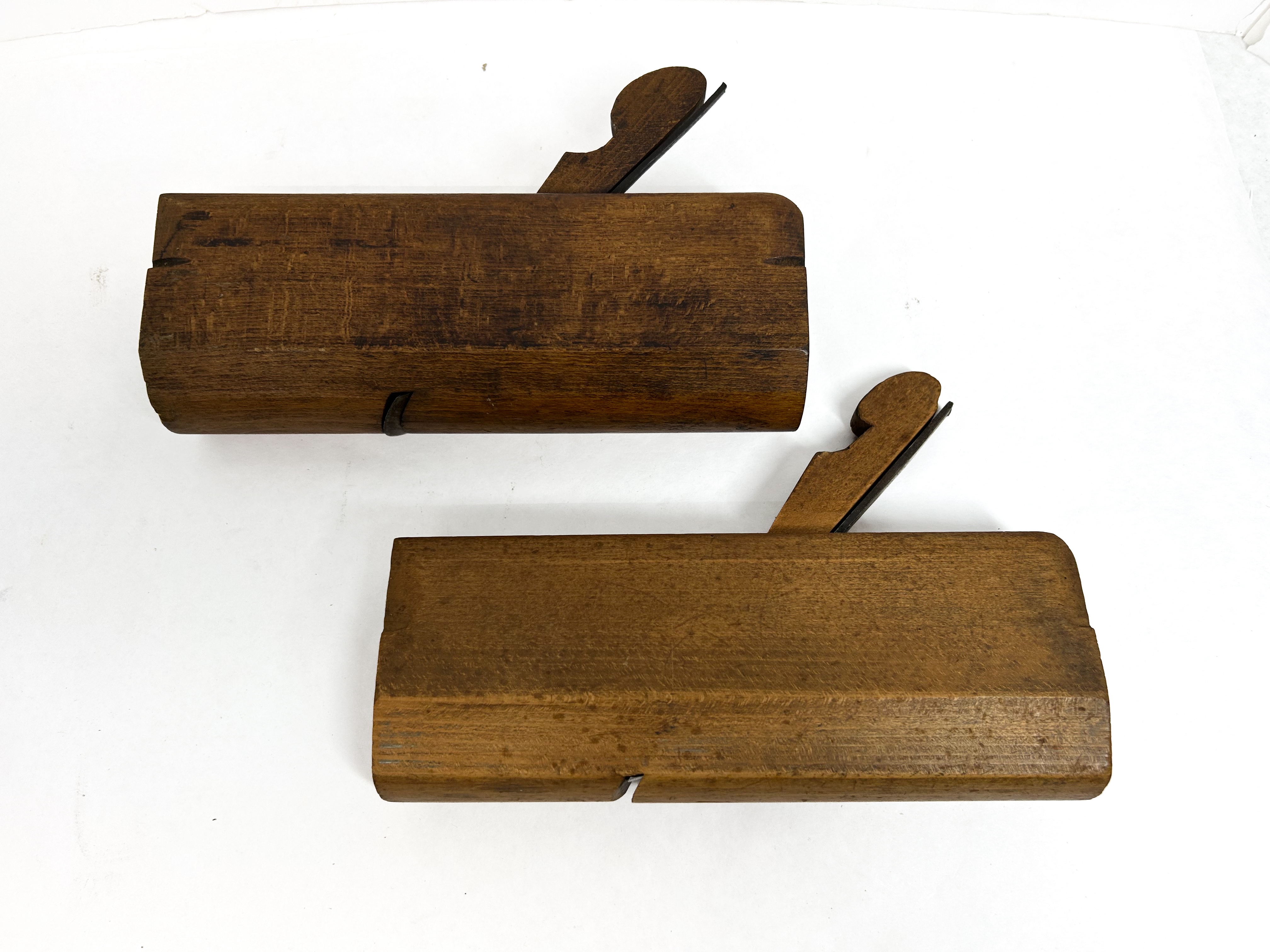 PAIR OF WOODEN MOLDING PLANES, 19TH CENTURY