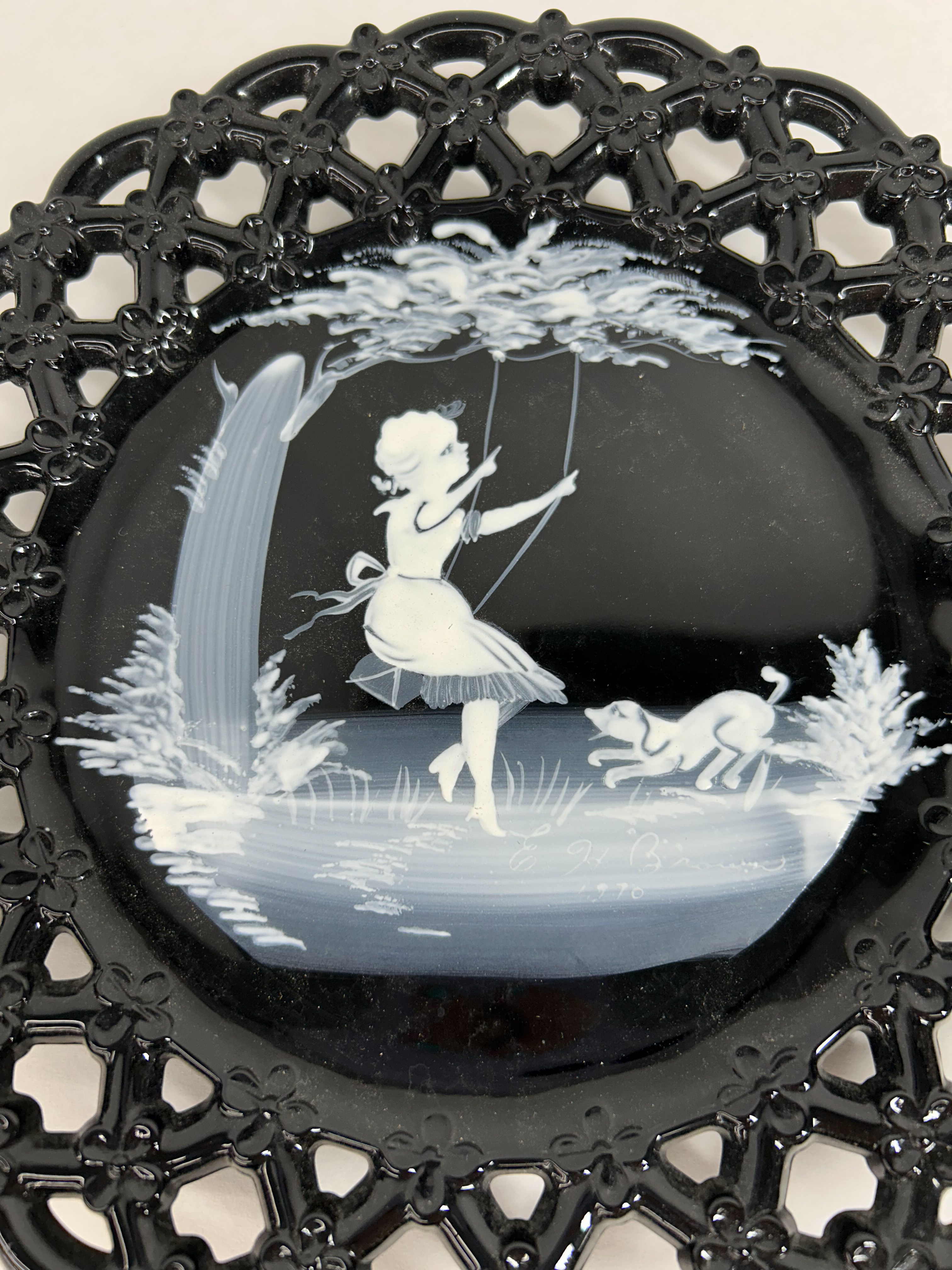 WESTMORELAND MARY GREGORY GLASS PLATES 1970