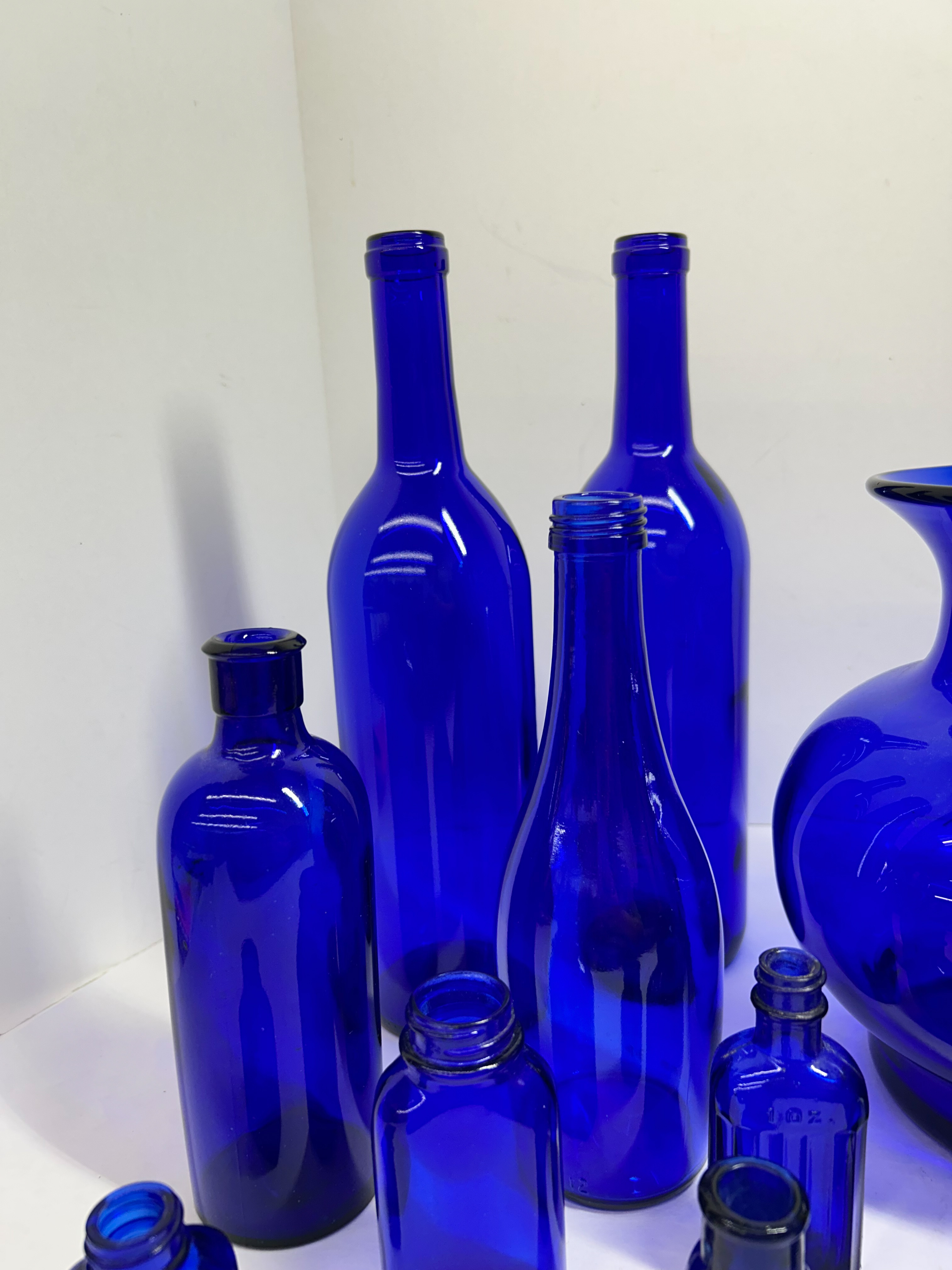 VARIOUS COBALT GLASS VESSELS 20TH CENTURY