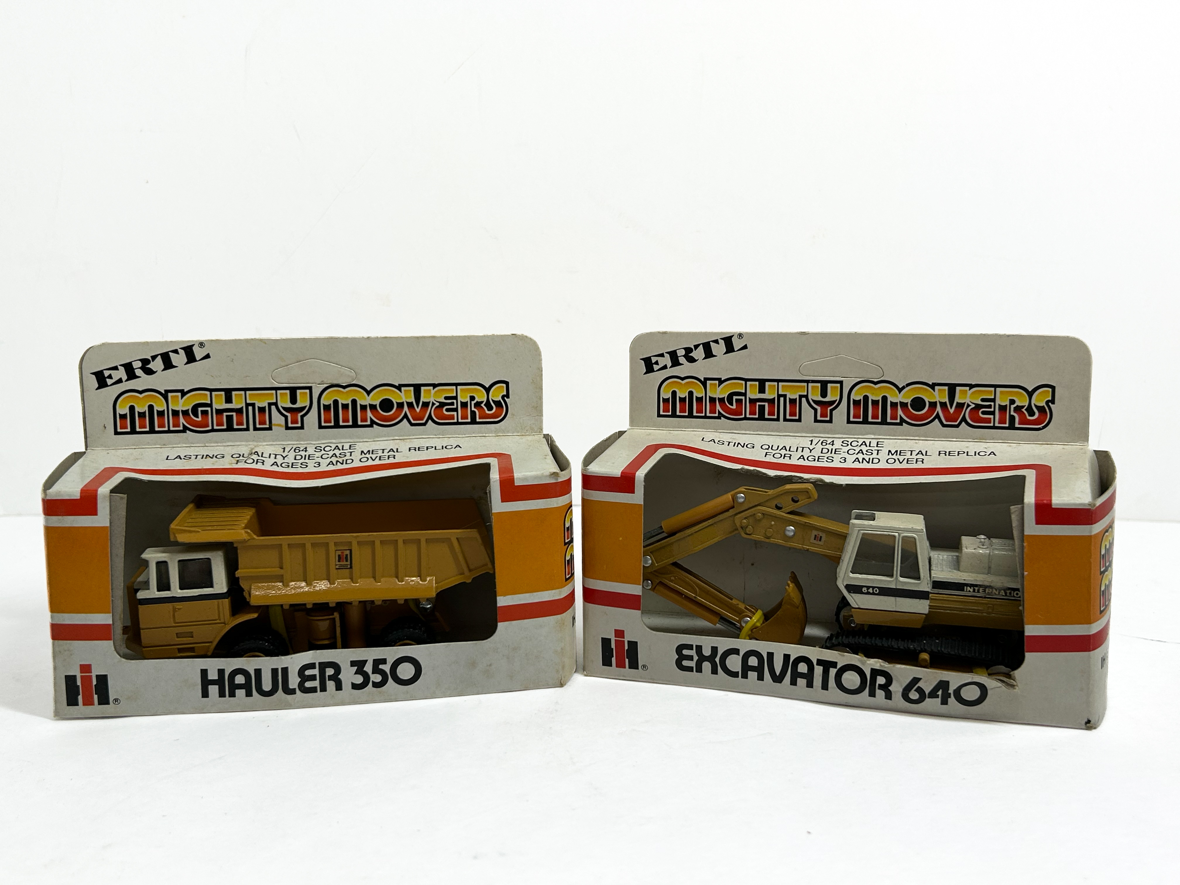 ERTL Mighty Movers International Harvester 1/64 Scale Construction Vehicles