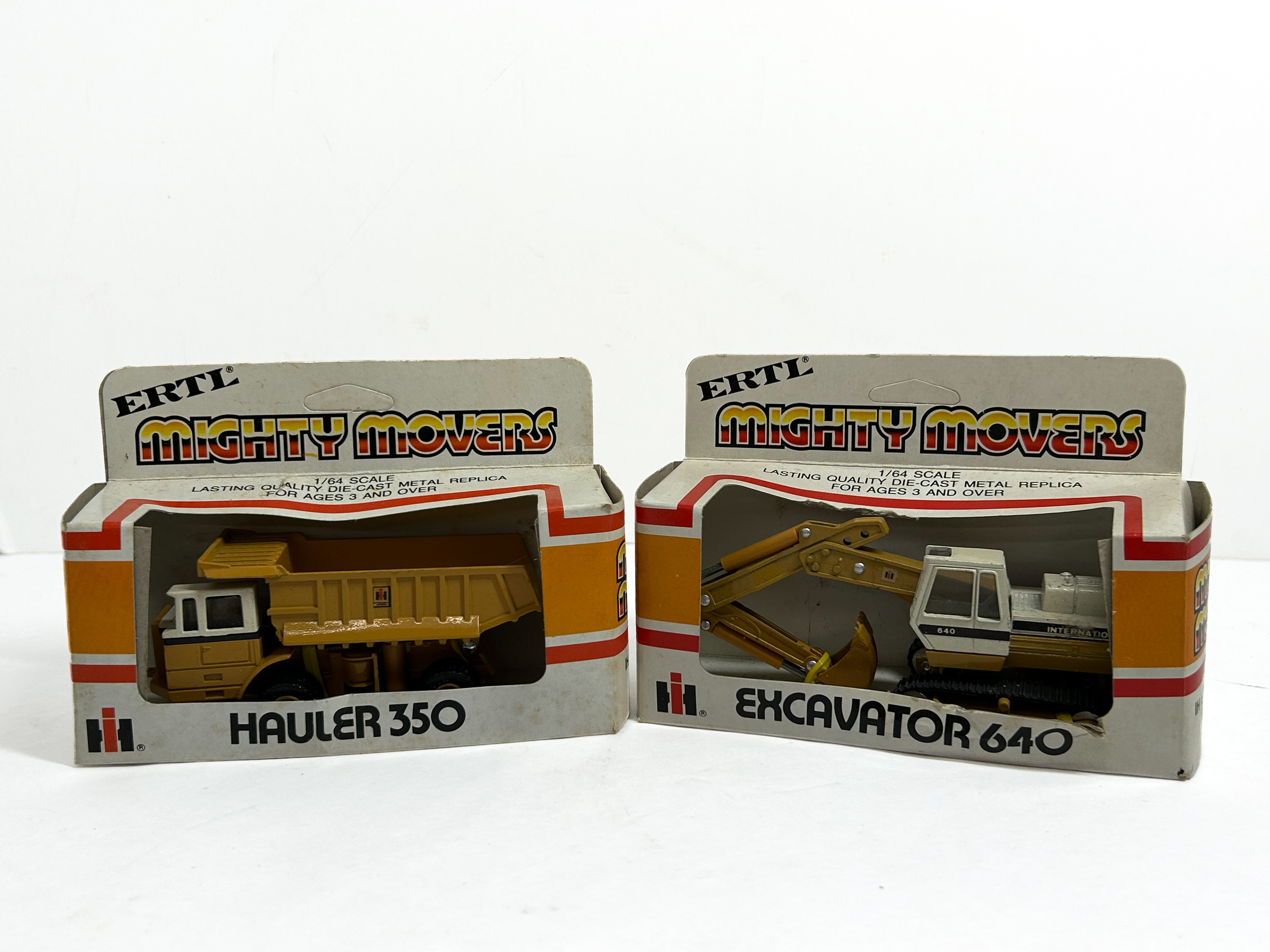 ERTL Mighty Movers International Harvester 1/64 Scale Construction Vehicles