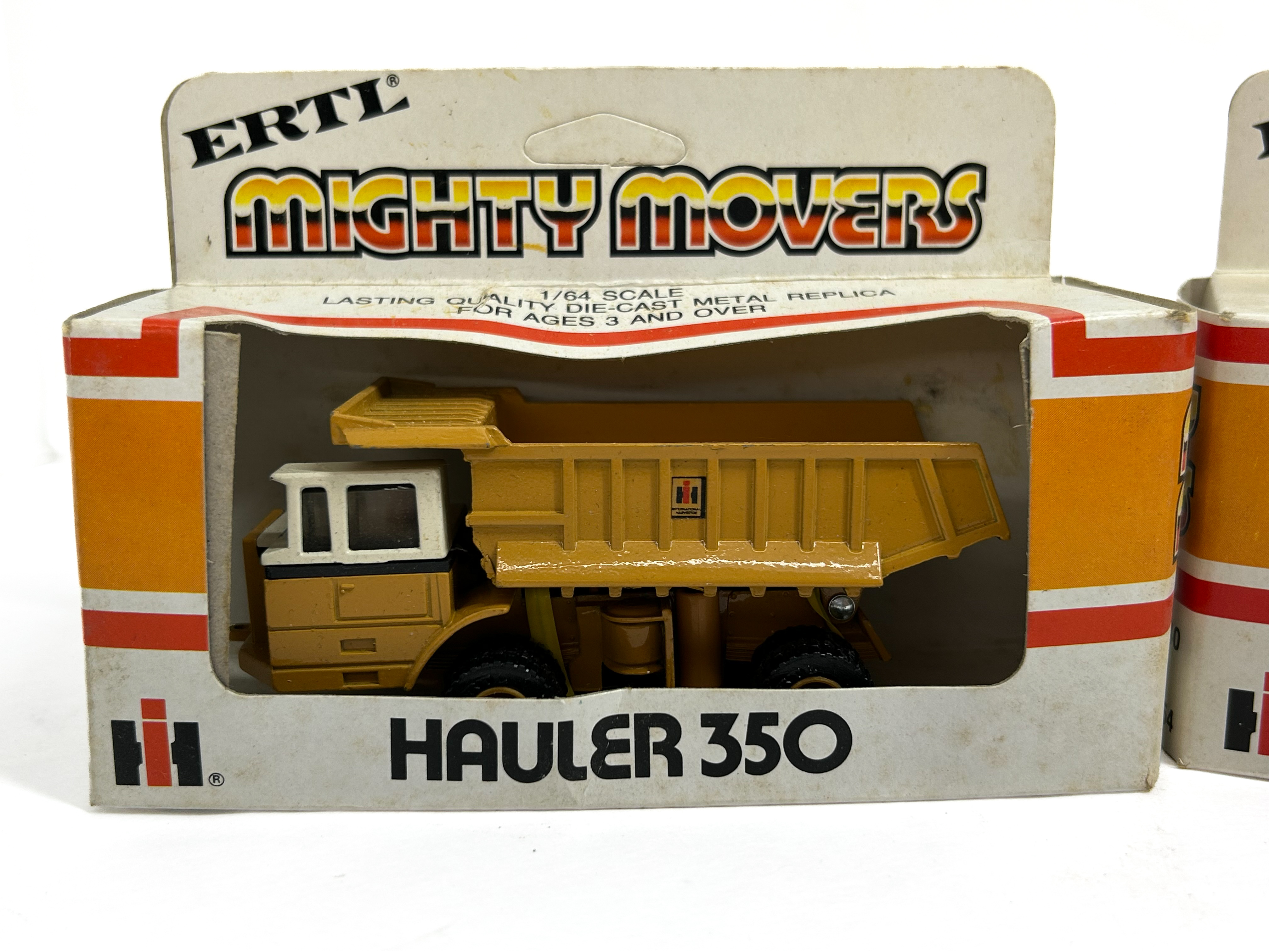 ERTL Mighty Movers International Harvester 1/64 Scale Construction Vehicles