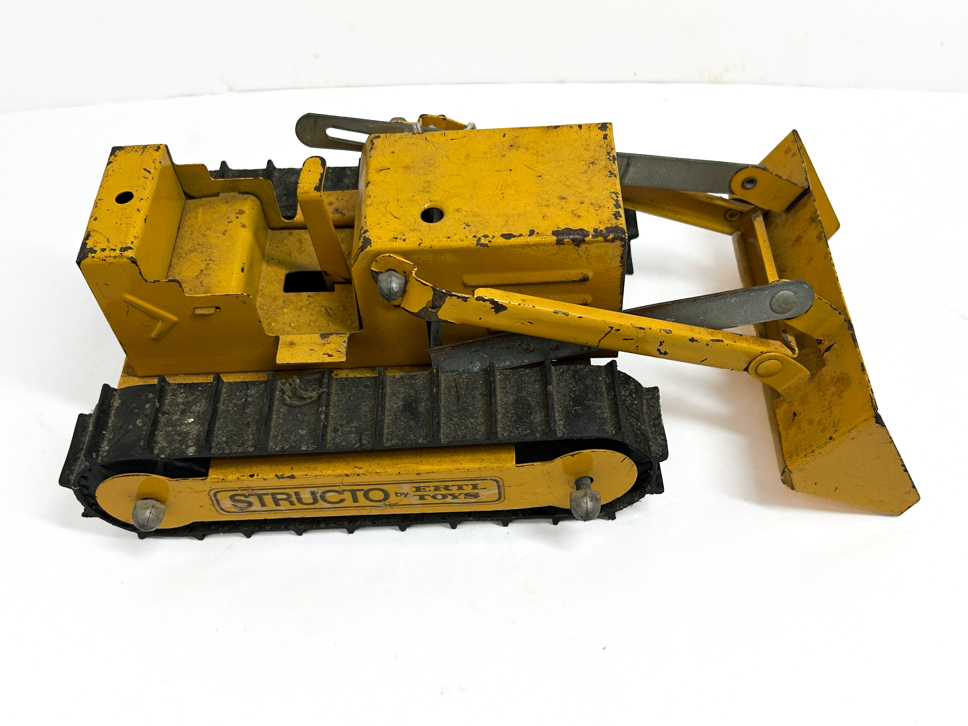 STRUCTO BY ERTL BULLDOZER LOADER 1960S