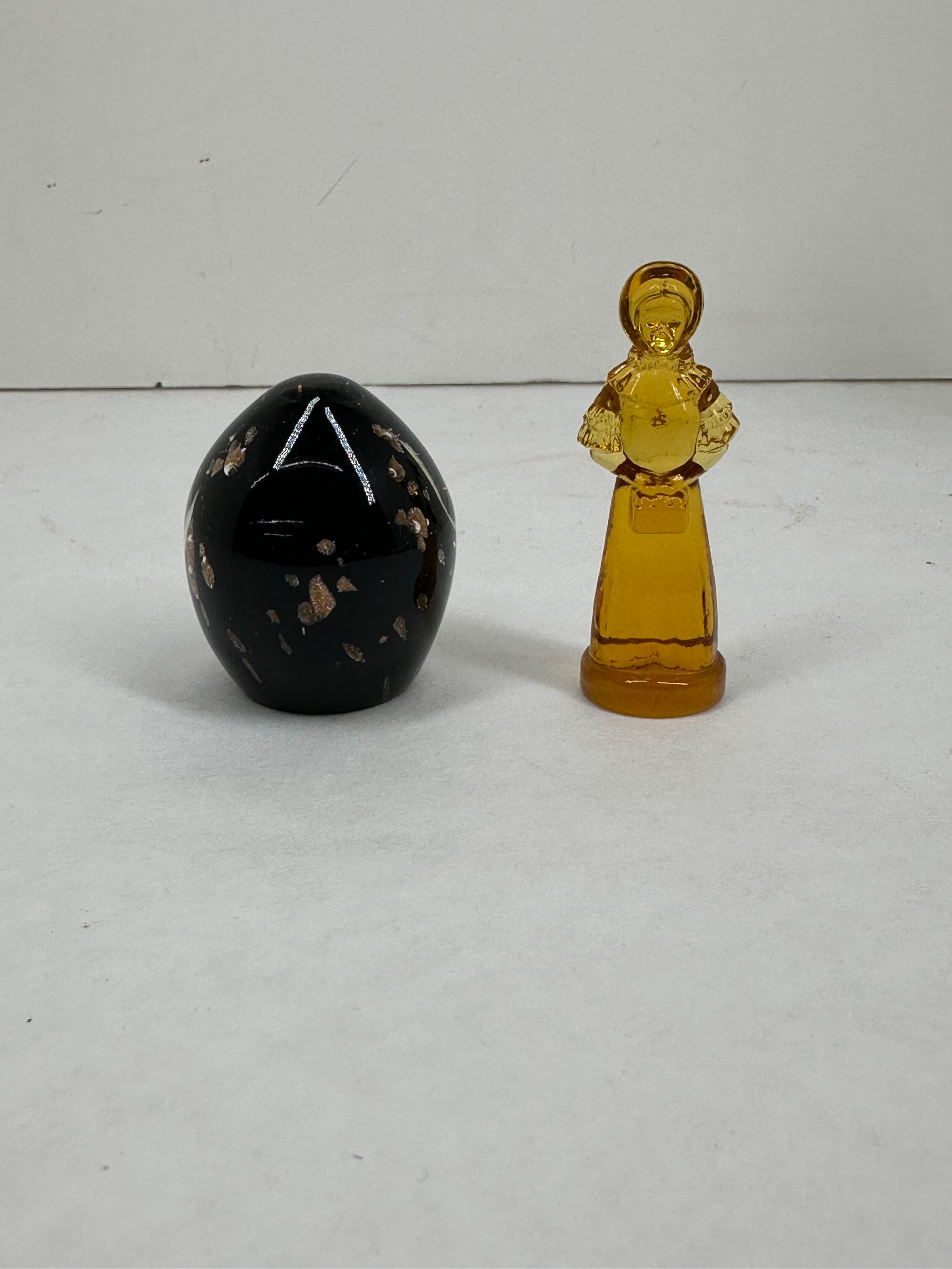 RAINBOW ART GLASS FIGURINE COLLECTION, MID-CENTURY