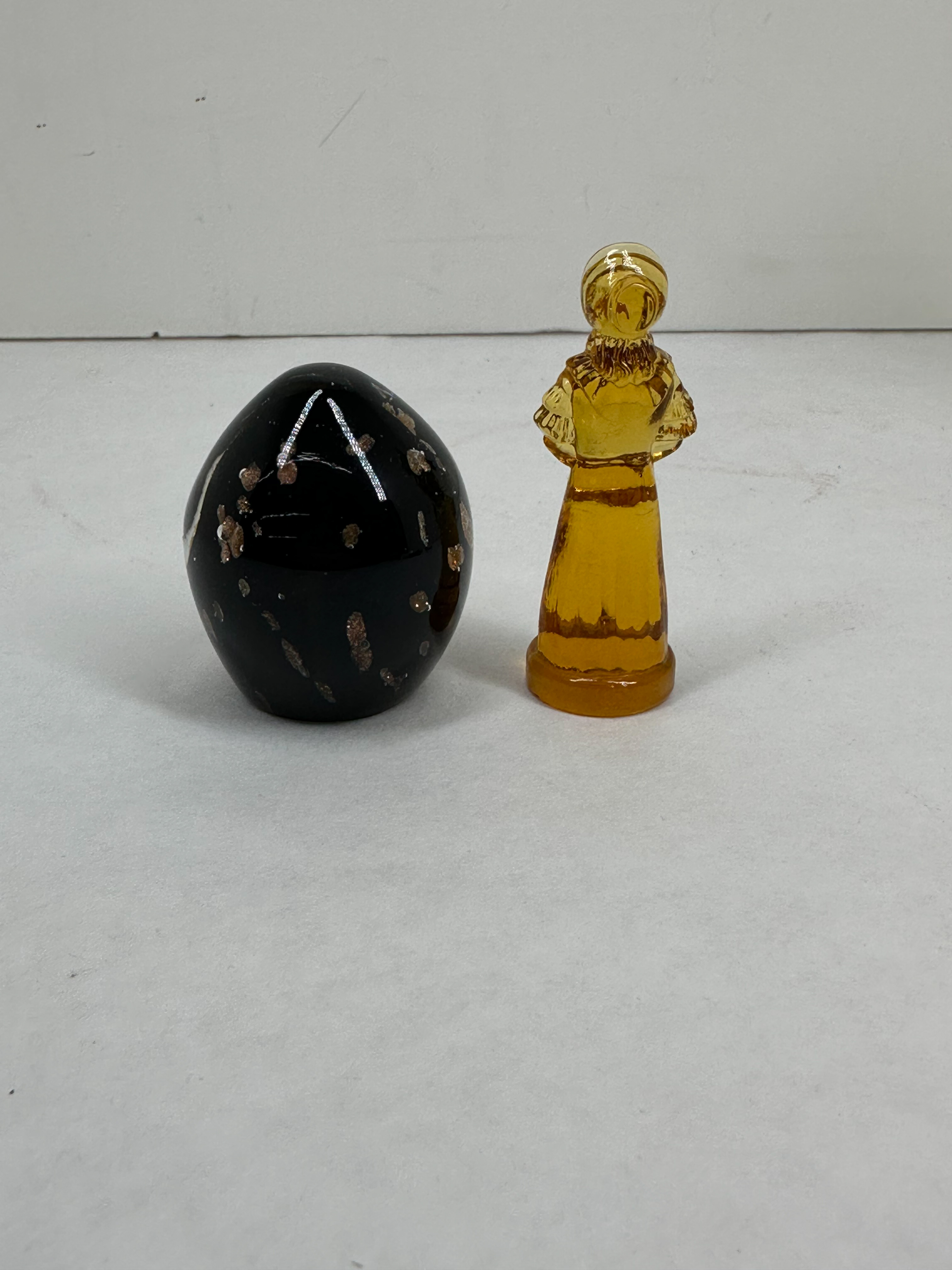 RAINBOW ART GLASS FIGURINE COLLECTION, MID-CENTURY