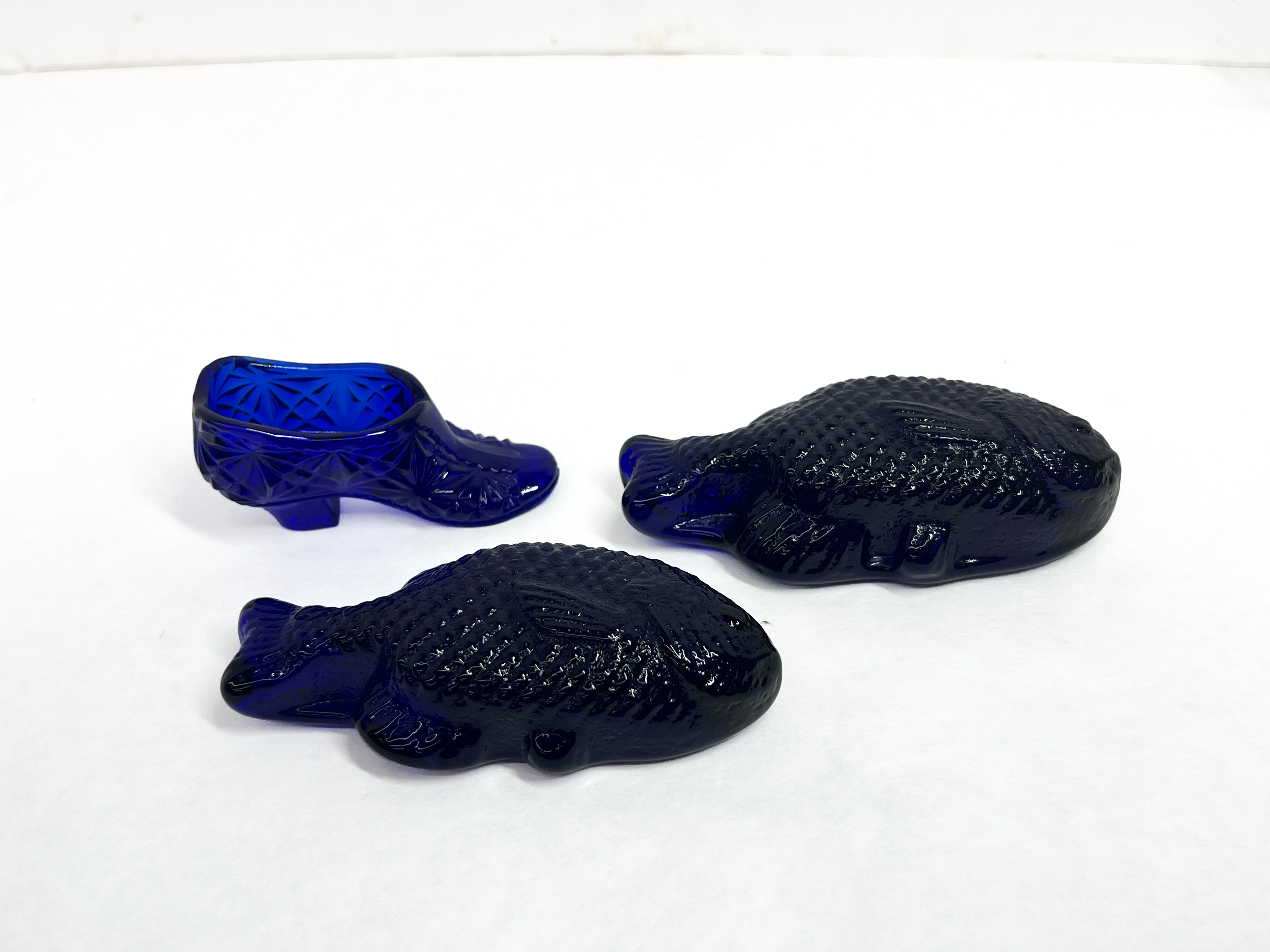 BOYD COBALT GLASS SLIPPER AND FISH, 1983-1988