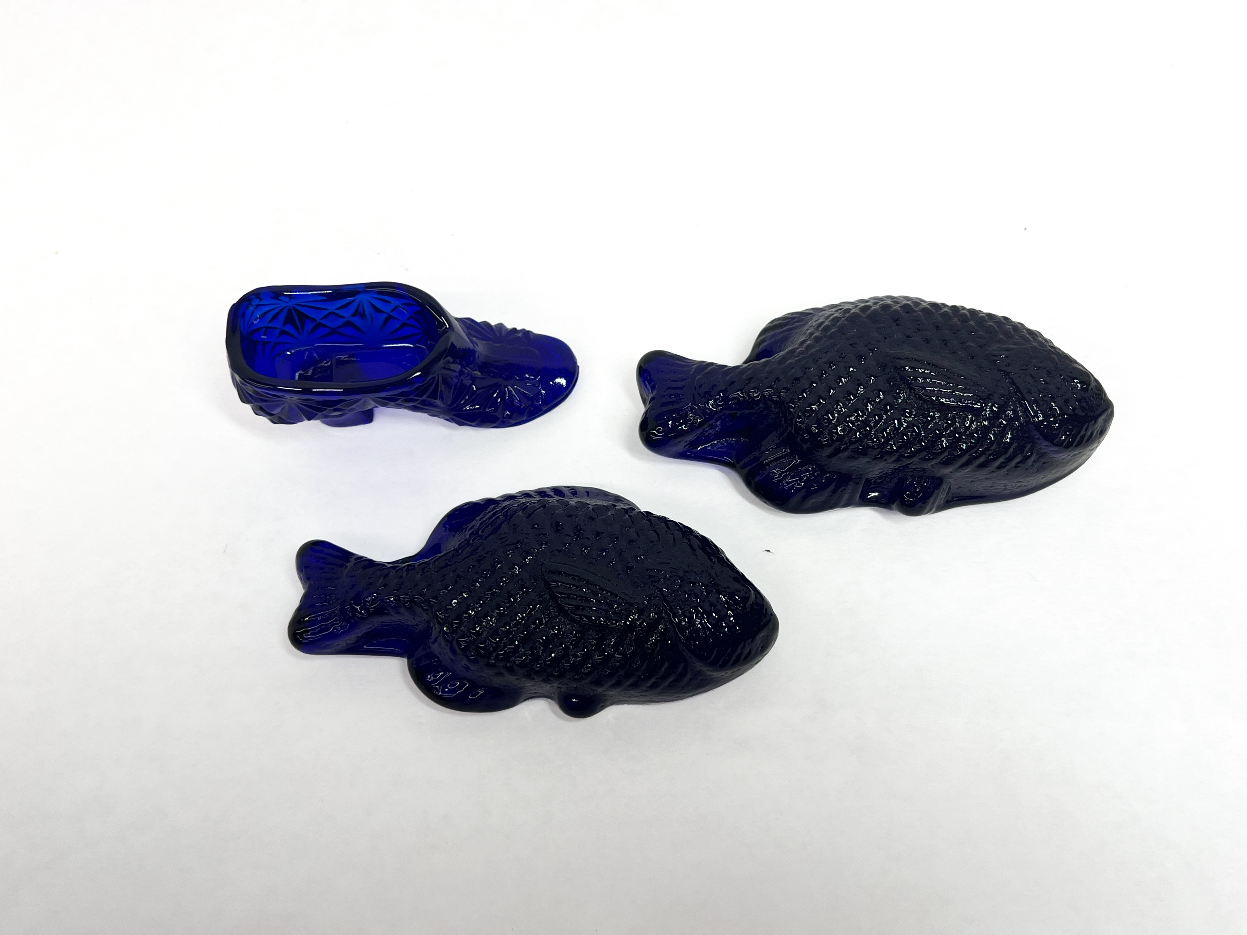BOYD COBALT GLASS SLIPPER AND FISH, 1983-1988
