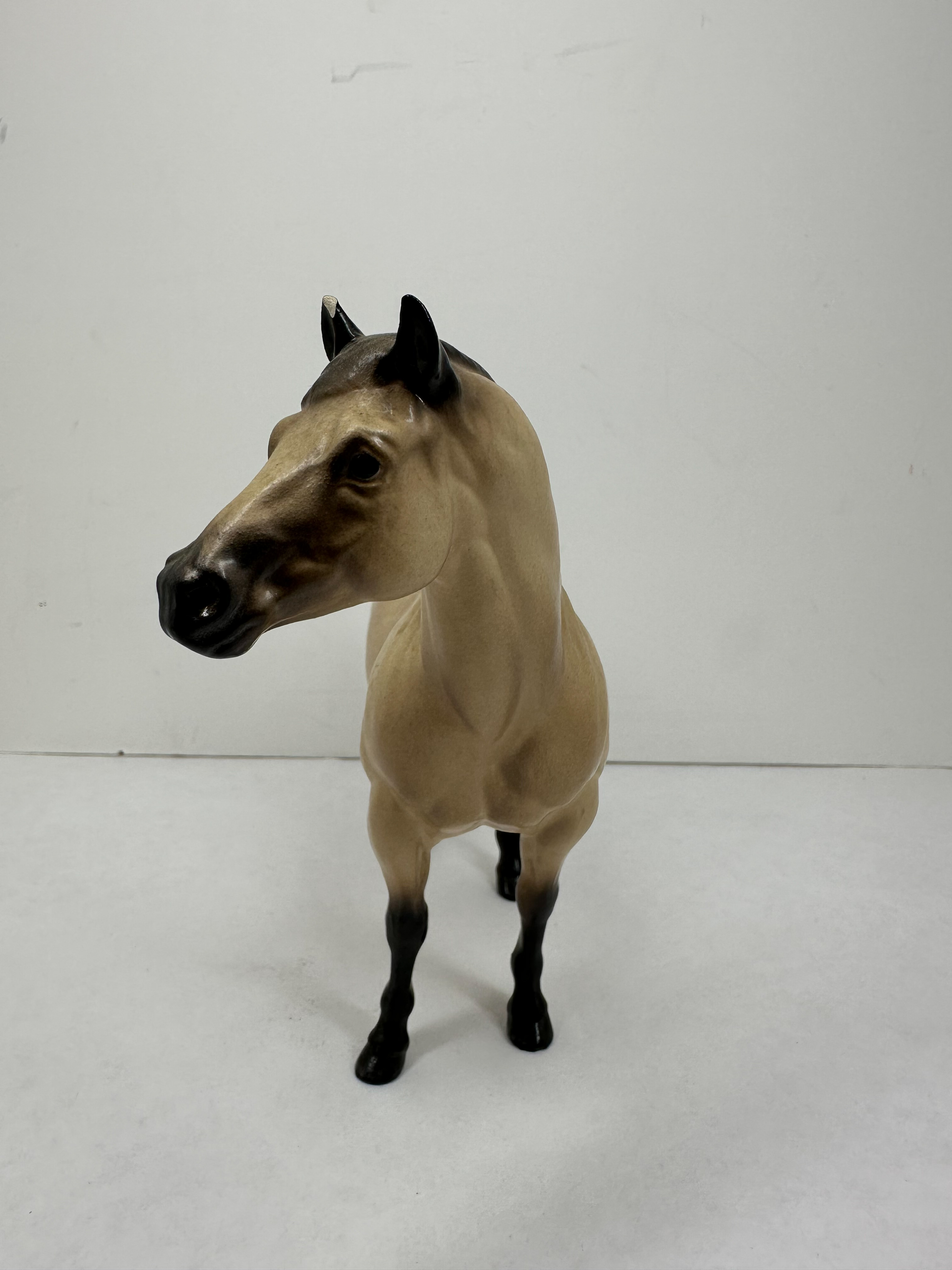 BUCKSKIN ADIOS PLASTIC HORSE