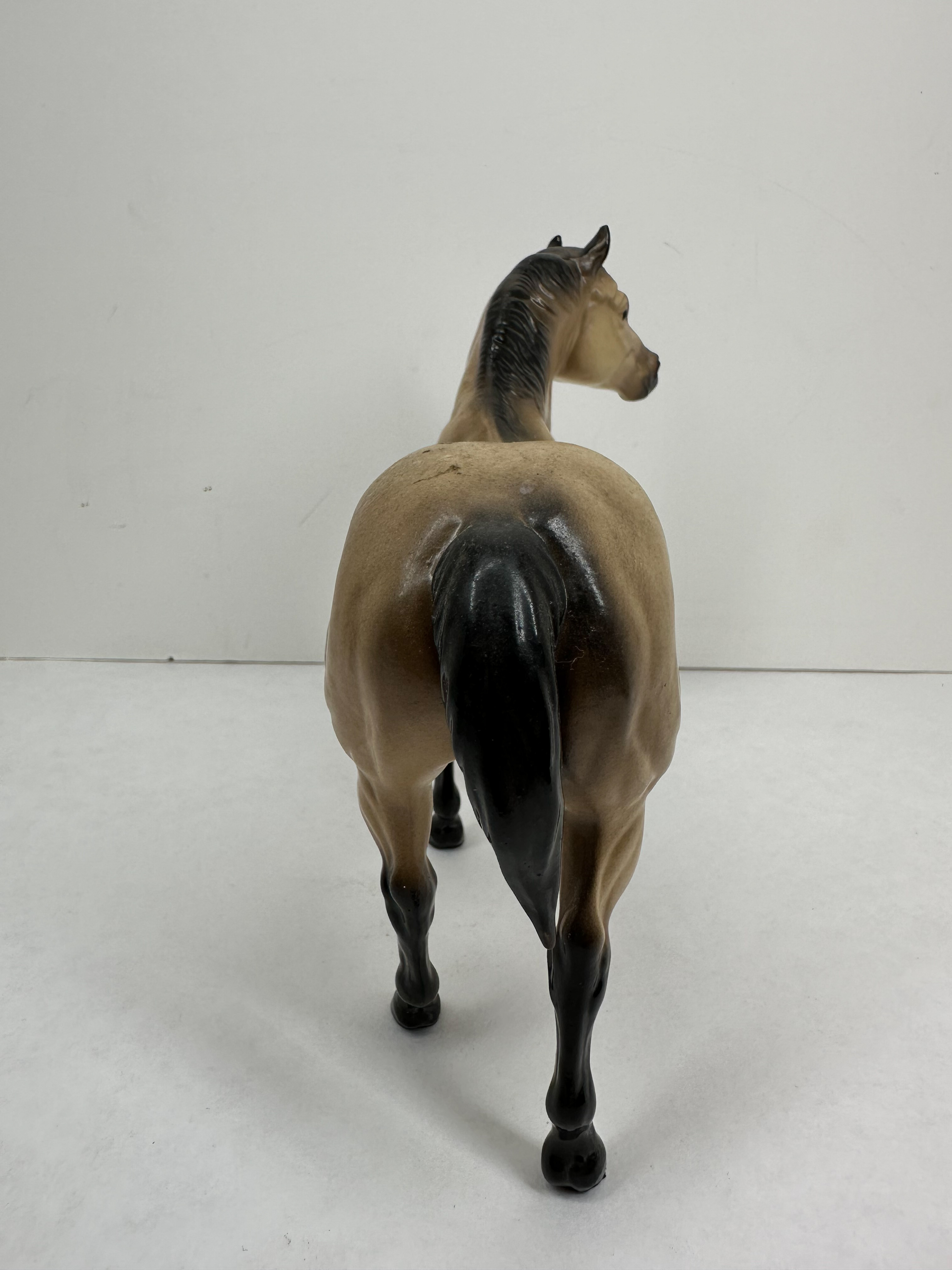 BUCKSKIN ADIOS PLASTIC HORSE
