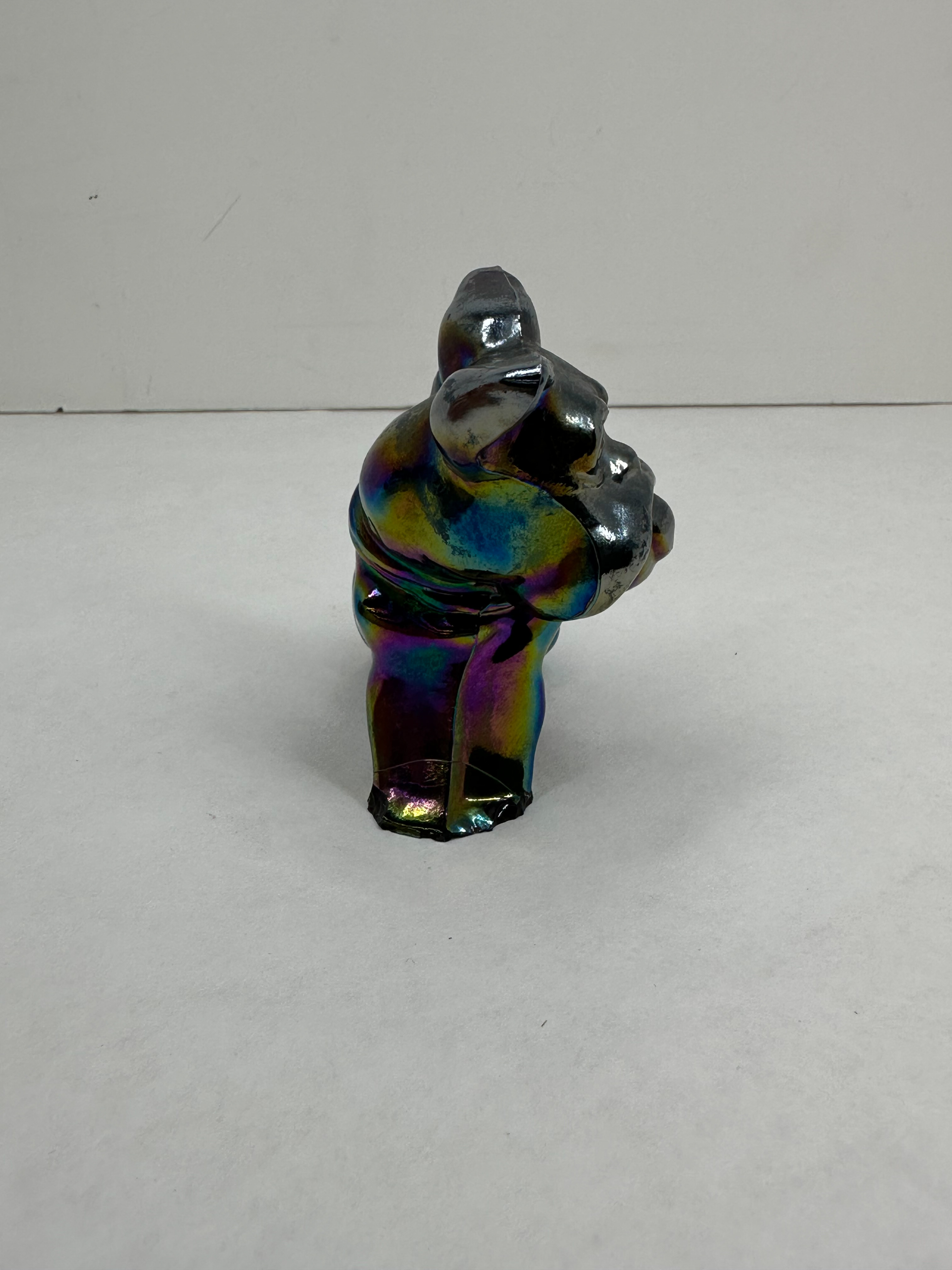 FENTON IRIDESCENT GLASS BULLDOG, 1970S