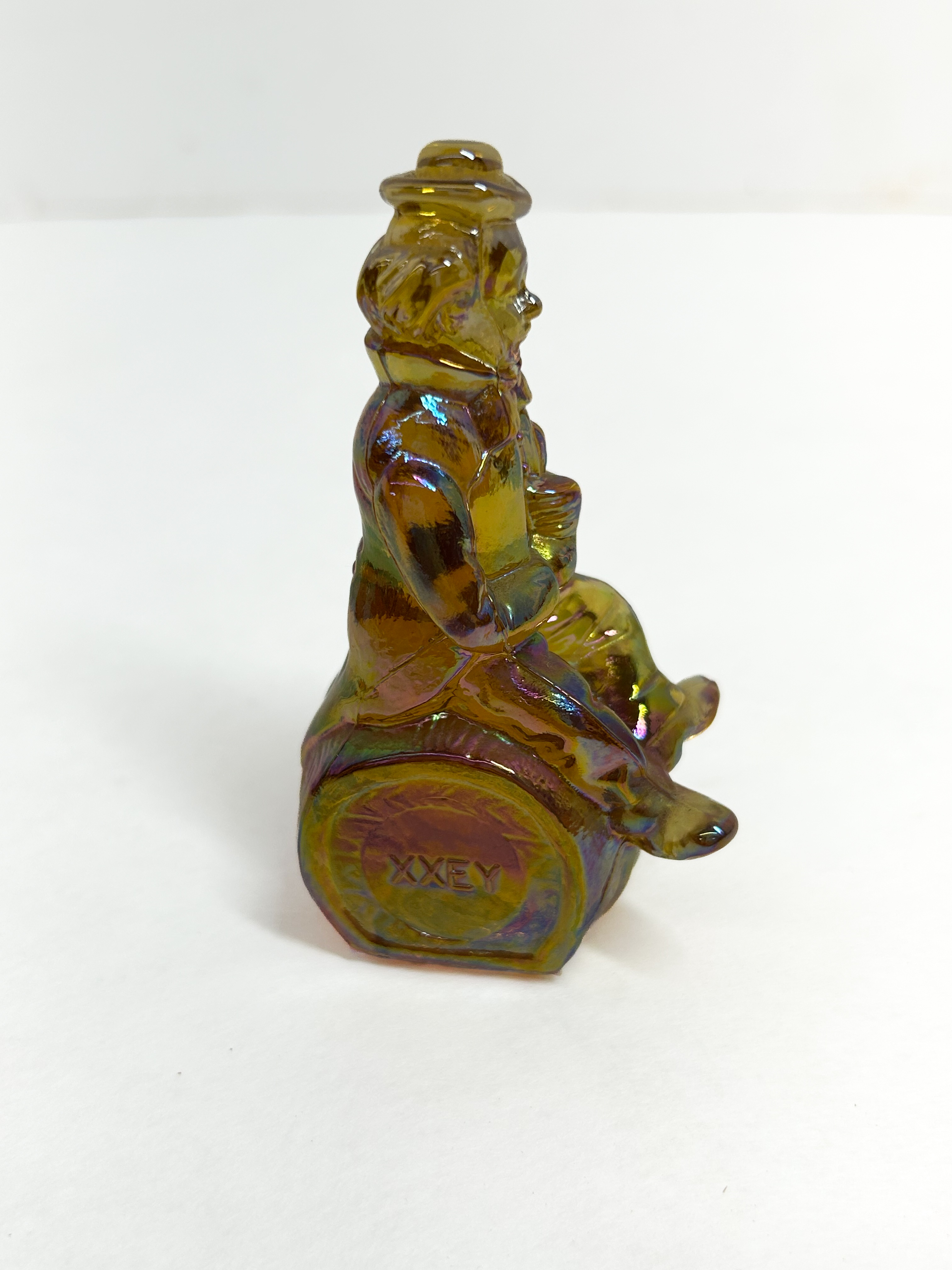 MOSSER IRIDESCENT GLASS PERFORMER 1982