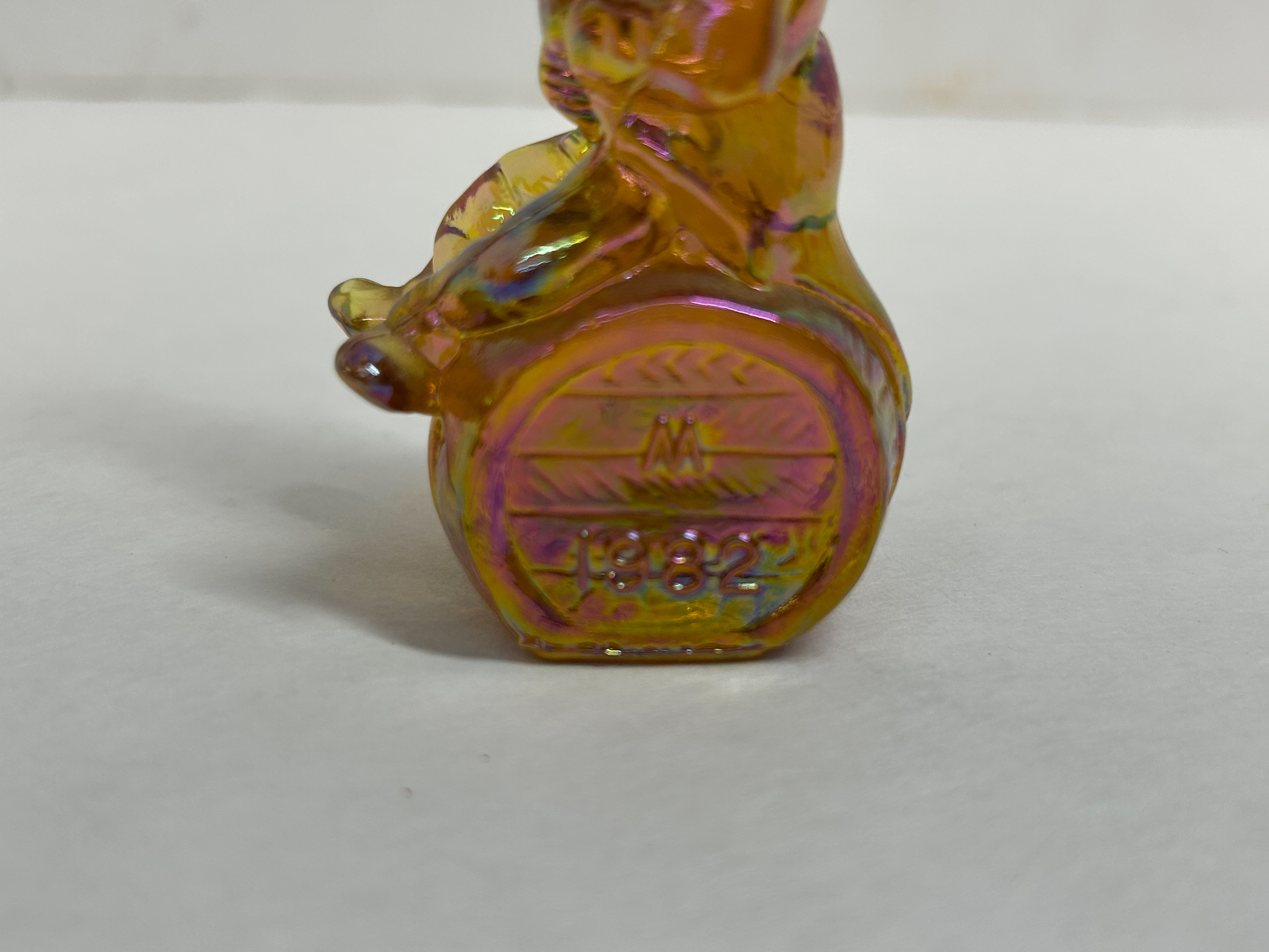 MOSSER IRIDESCENT GLASS PERFORMER 1982