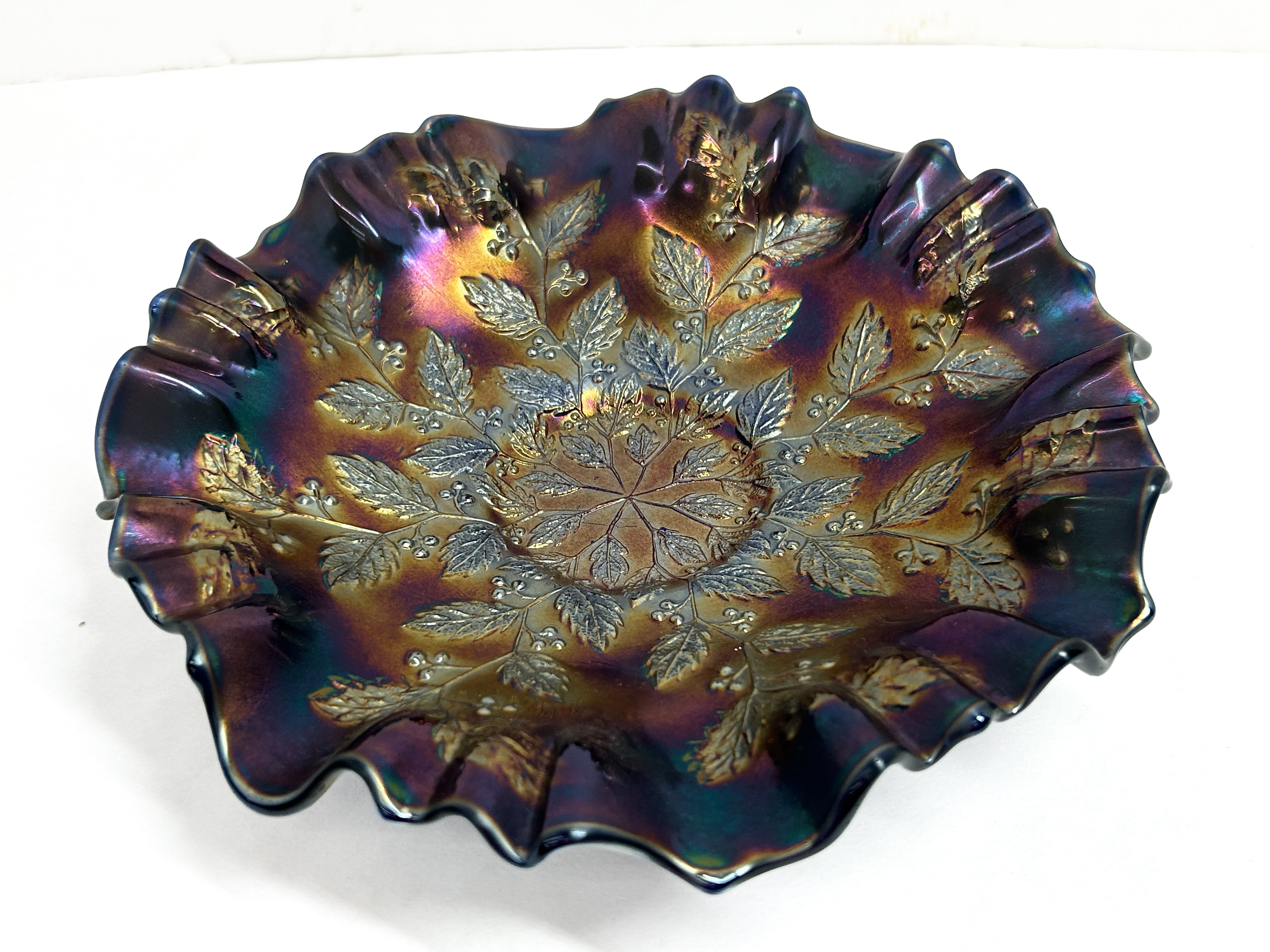 FENTON HOLLY CARNIVAL GLASS BOWL
