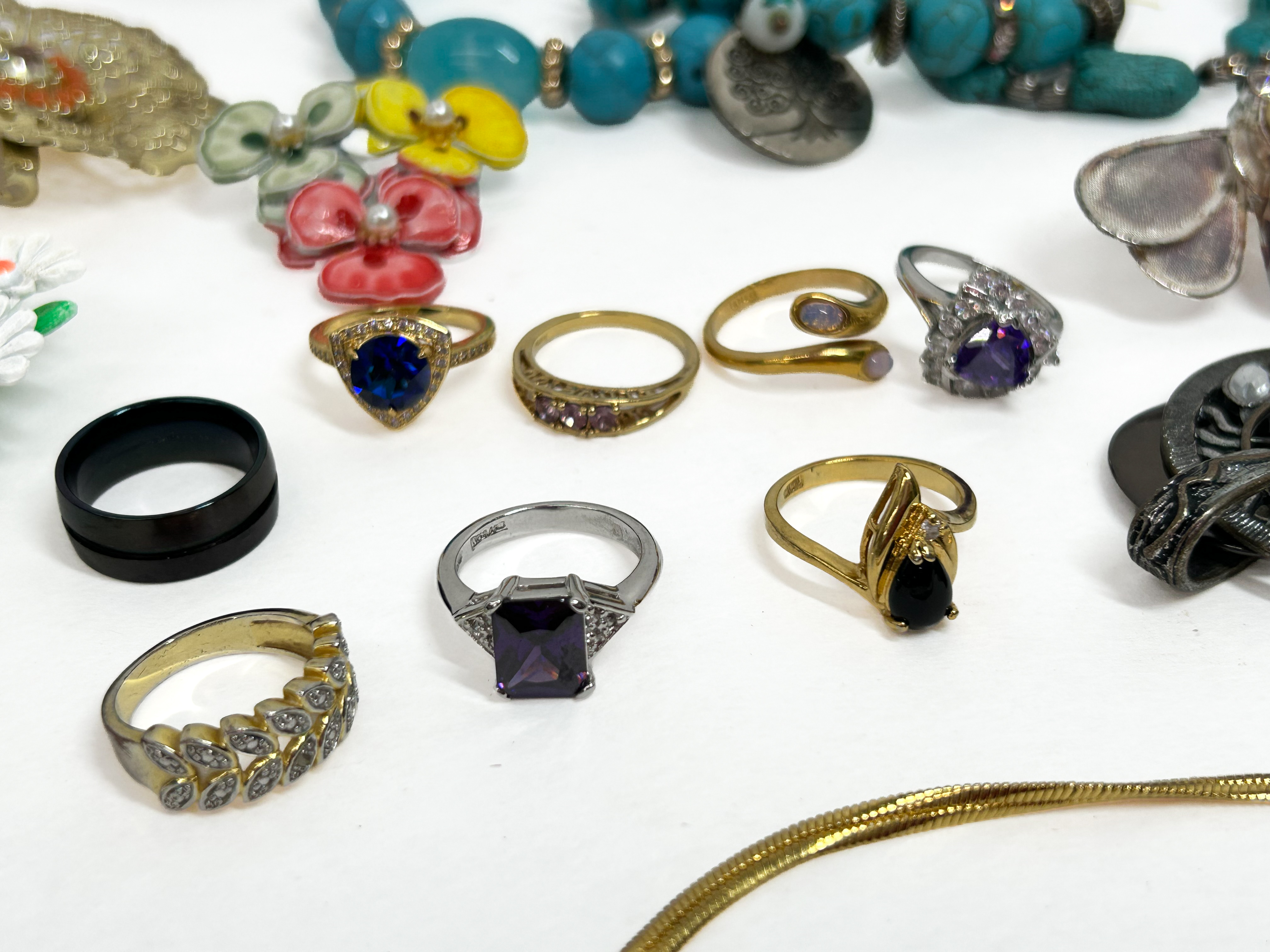 VARIOUS COSTUME JEWELRY, 20TH CENTURY