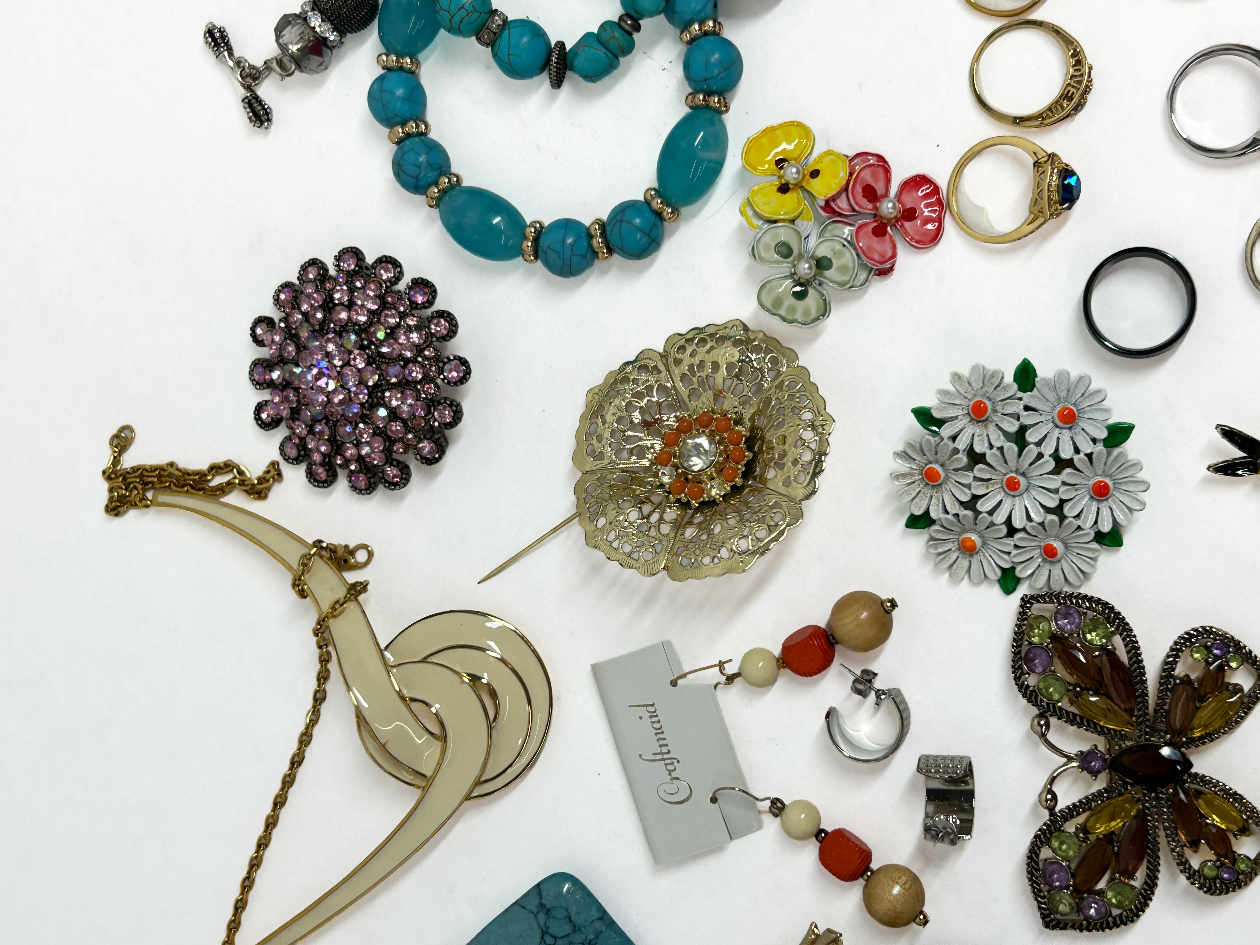 VARIOUS COSTUME JEWELRY, 20TH CENTURY