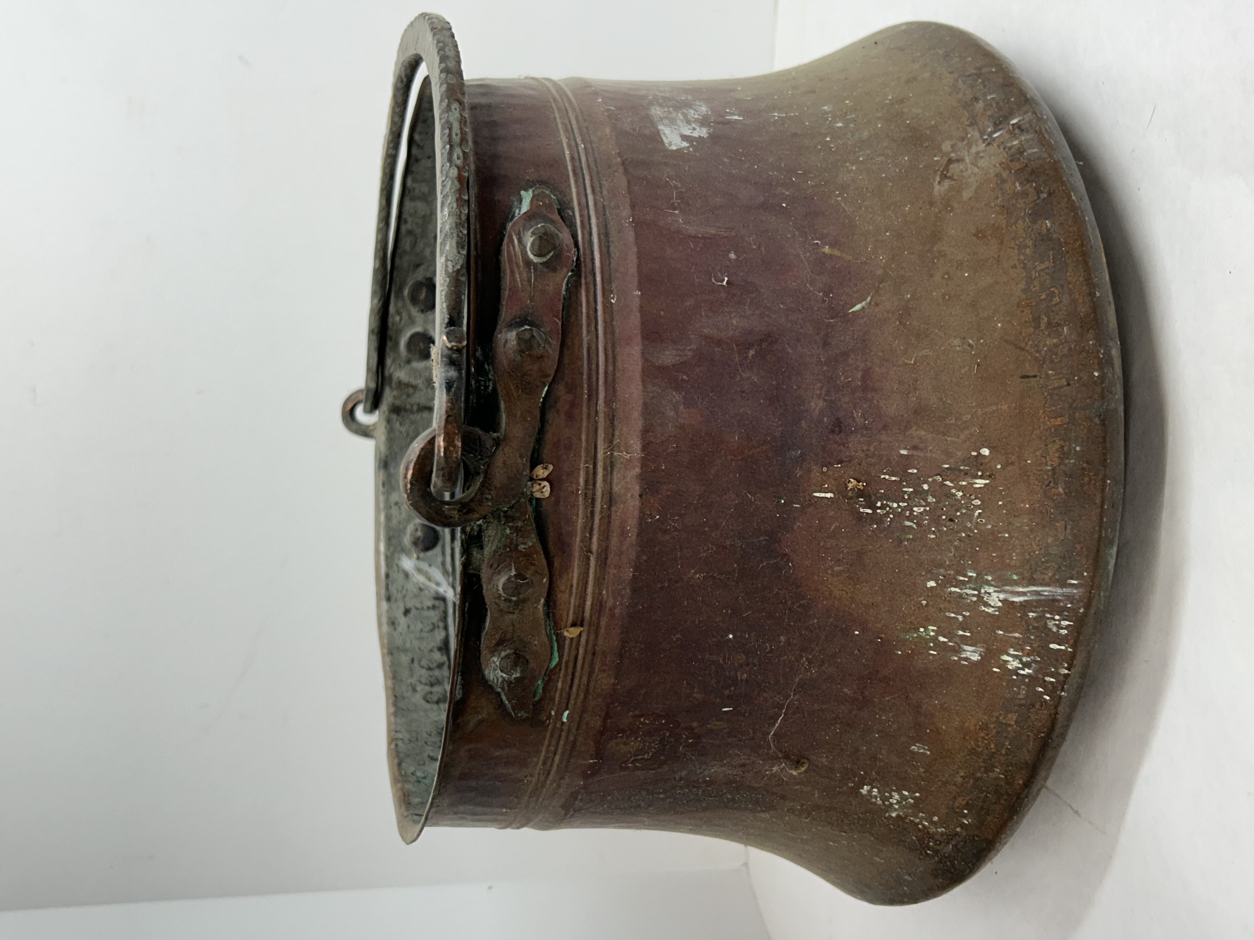LARGE 19TH CENTURY COPPER CAULDRON