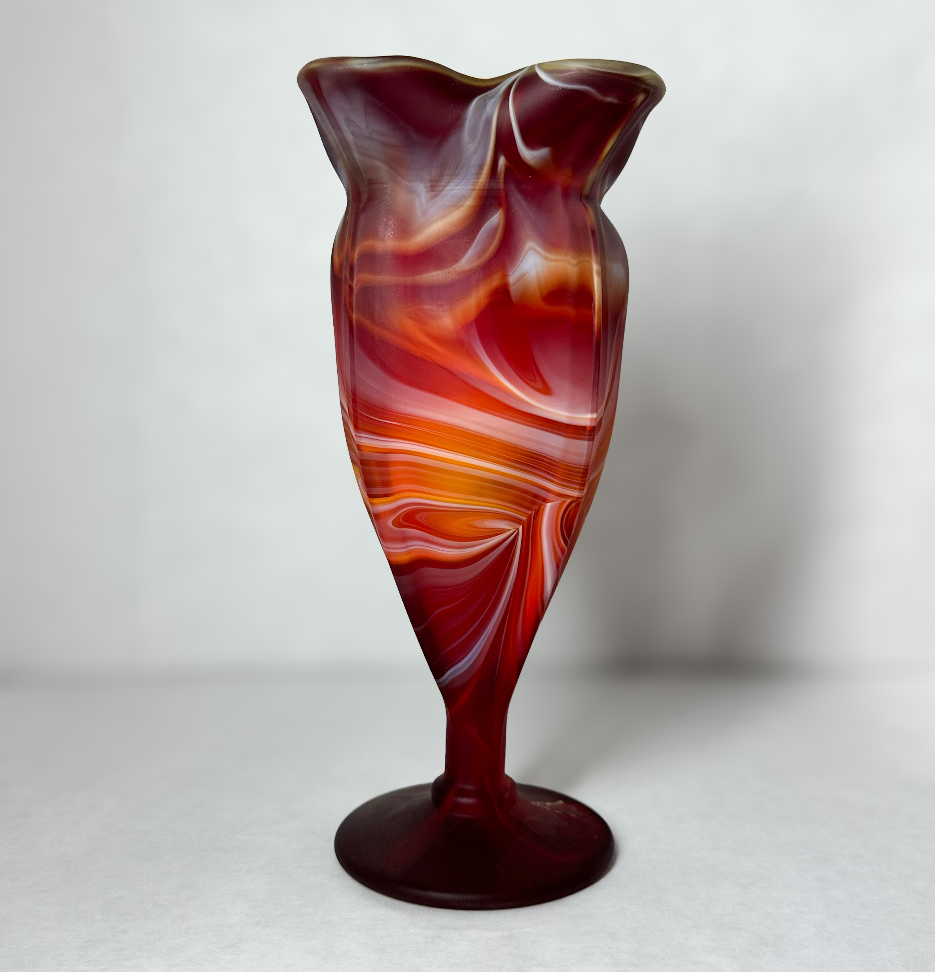 IMPERIAL GLASS RED SLAG VASE, MID-20TH CENTURY