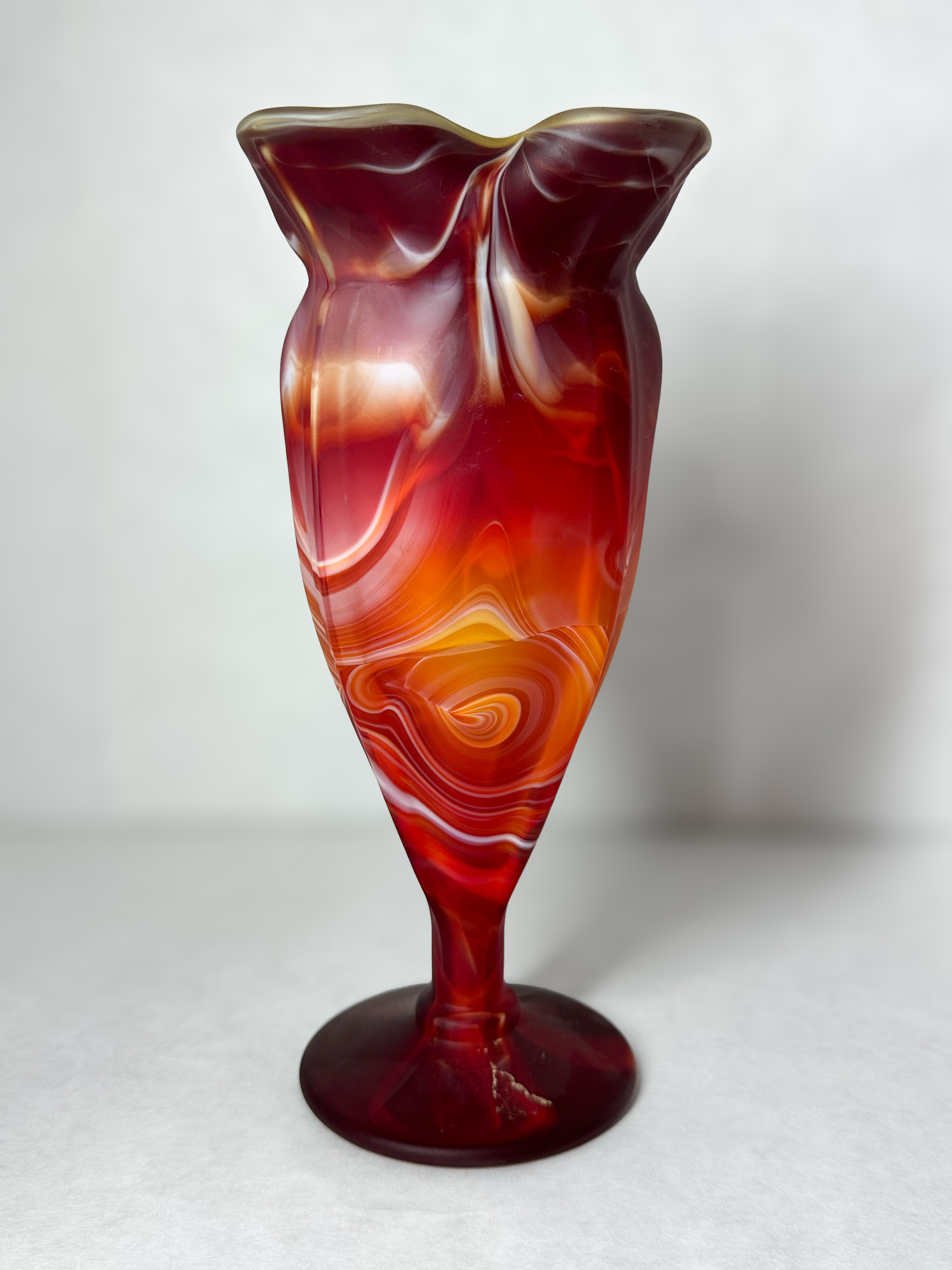 IMPERIAL GLASS RED SLAG VASE, MID-20TH CENTURY