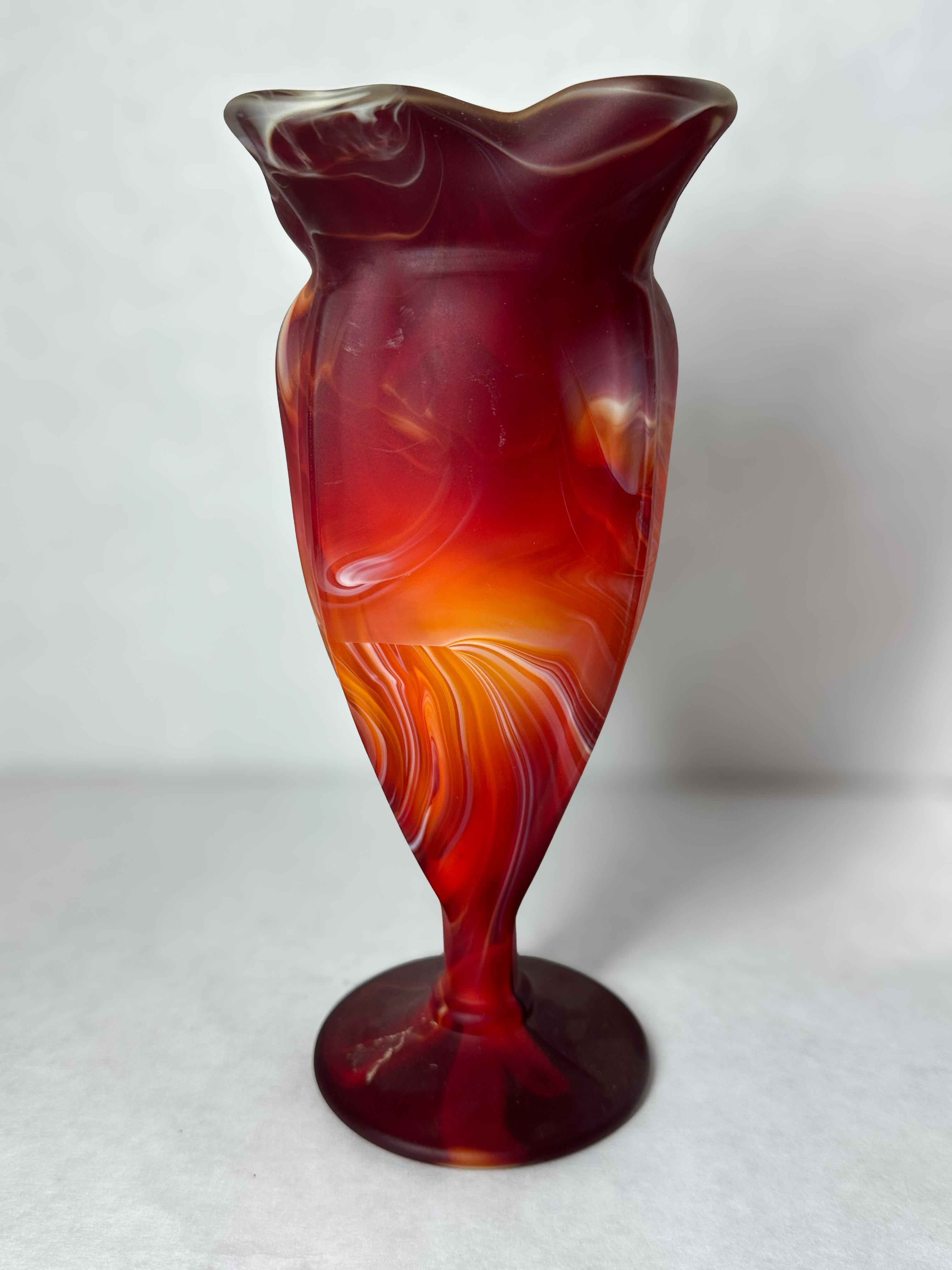 IMPERIAL GLASS RED SLAG VASE, MID-20TH CENTURY