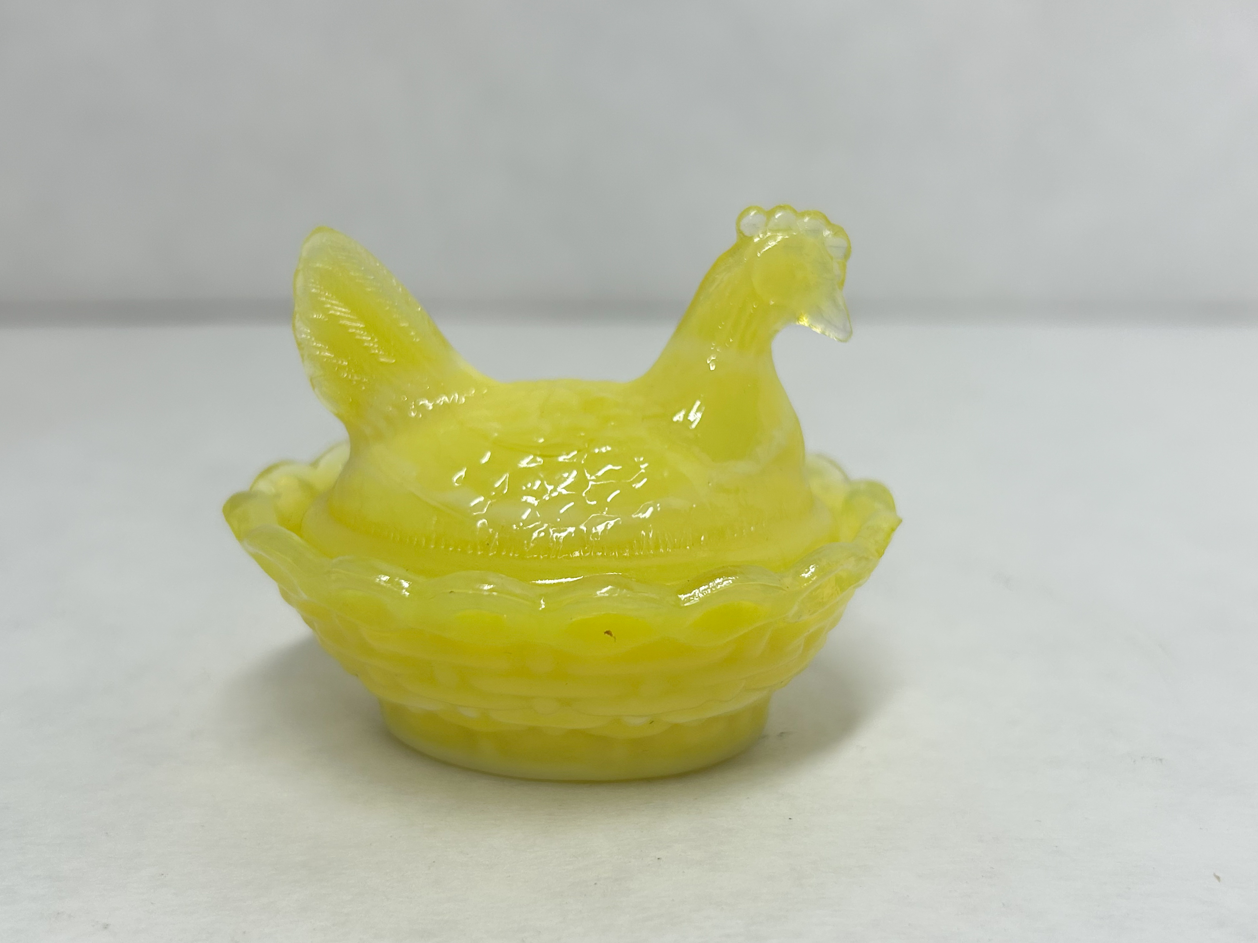 BOYD HARVEST GOLD MINI HEN ON NEST