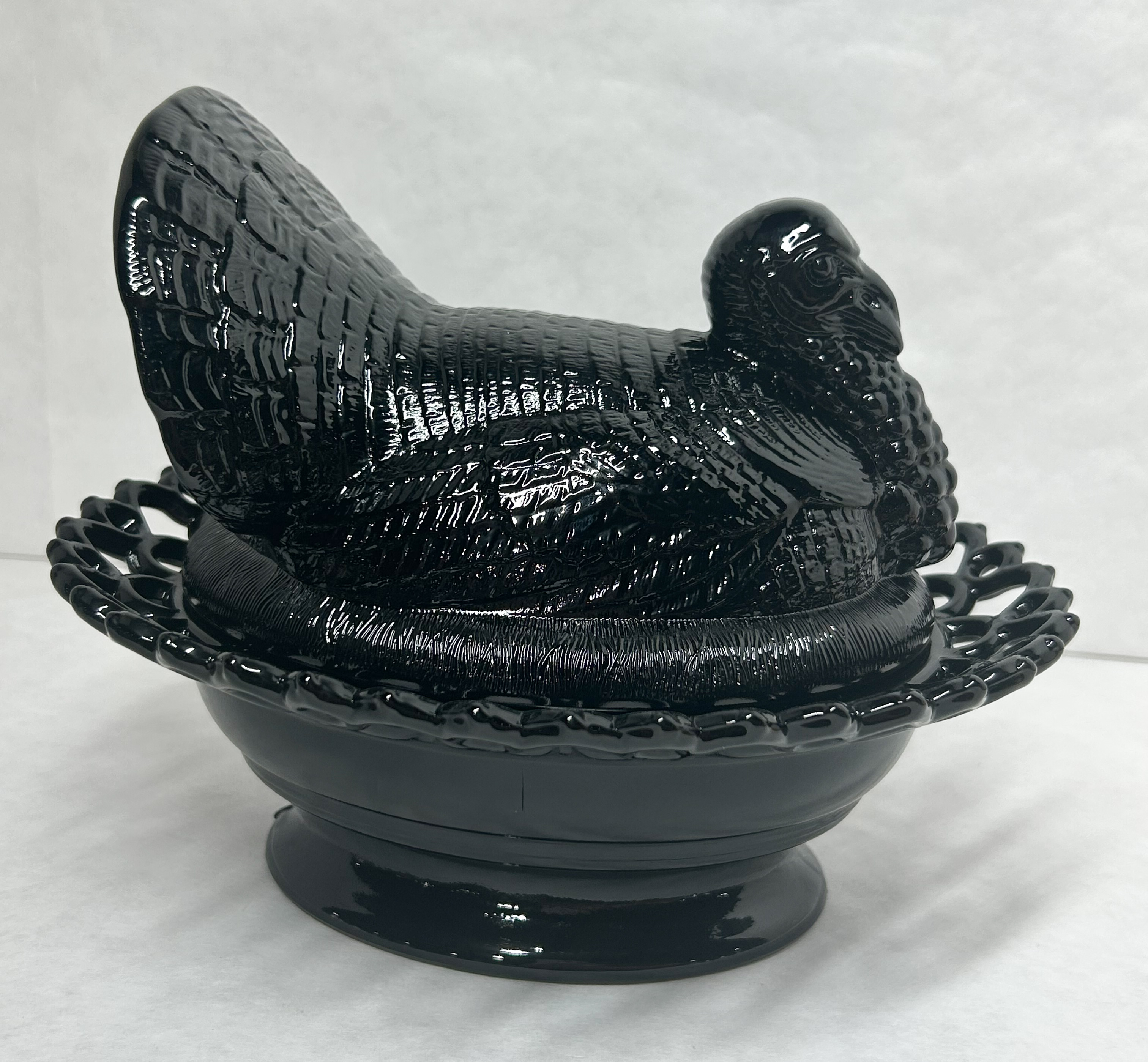 MOSSER EBONY GLASS TURKEY DISH