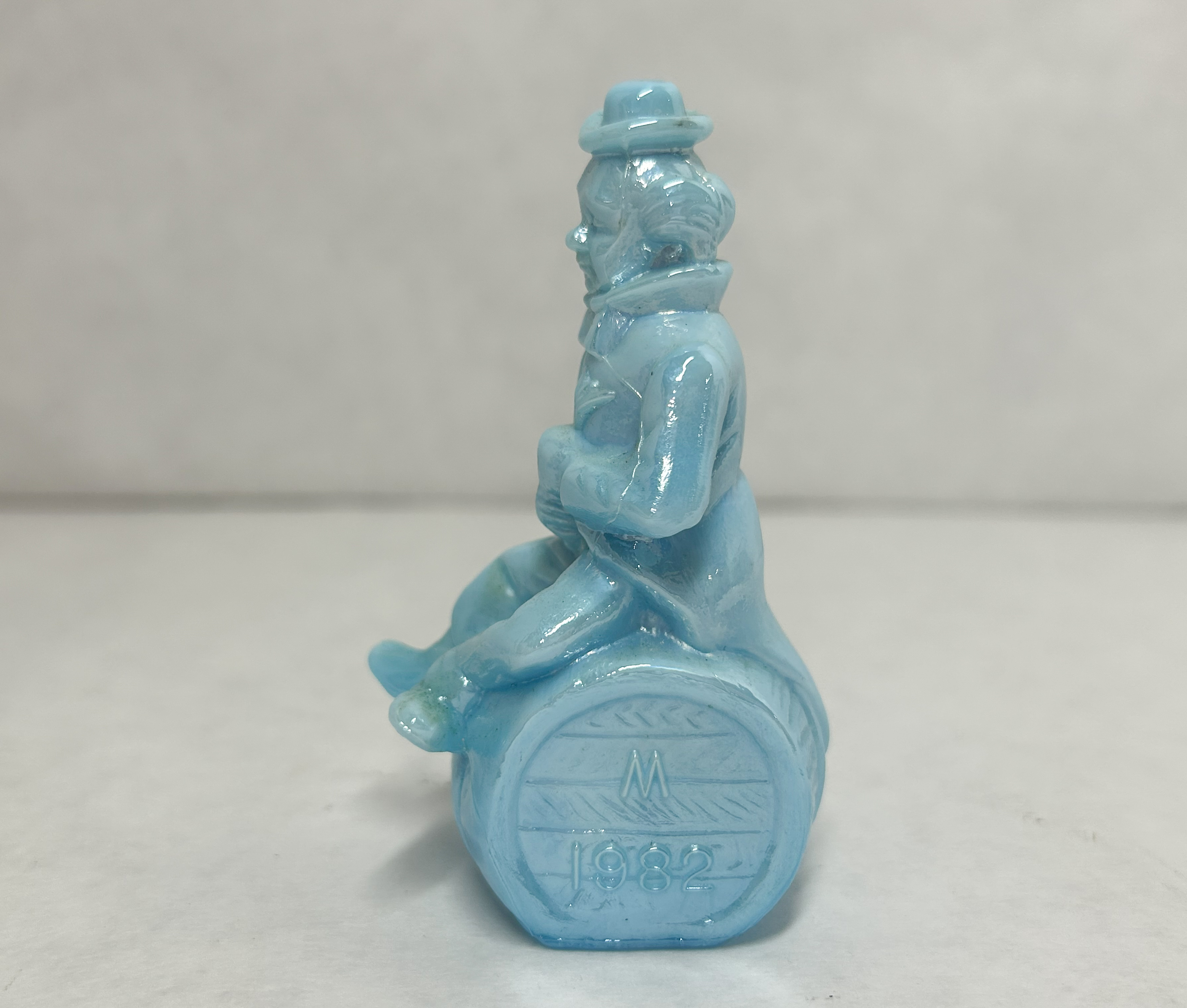 MOSSER BLUE SLAG CLOWN FIGURINE 1982