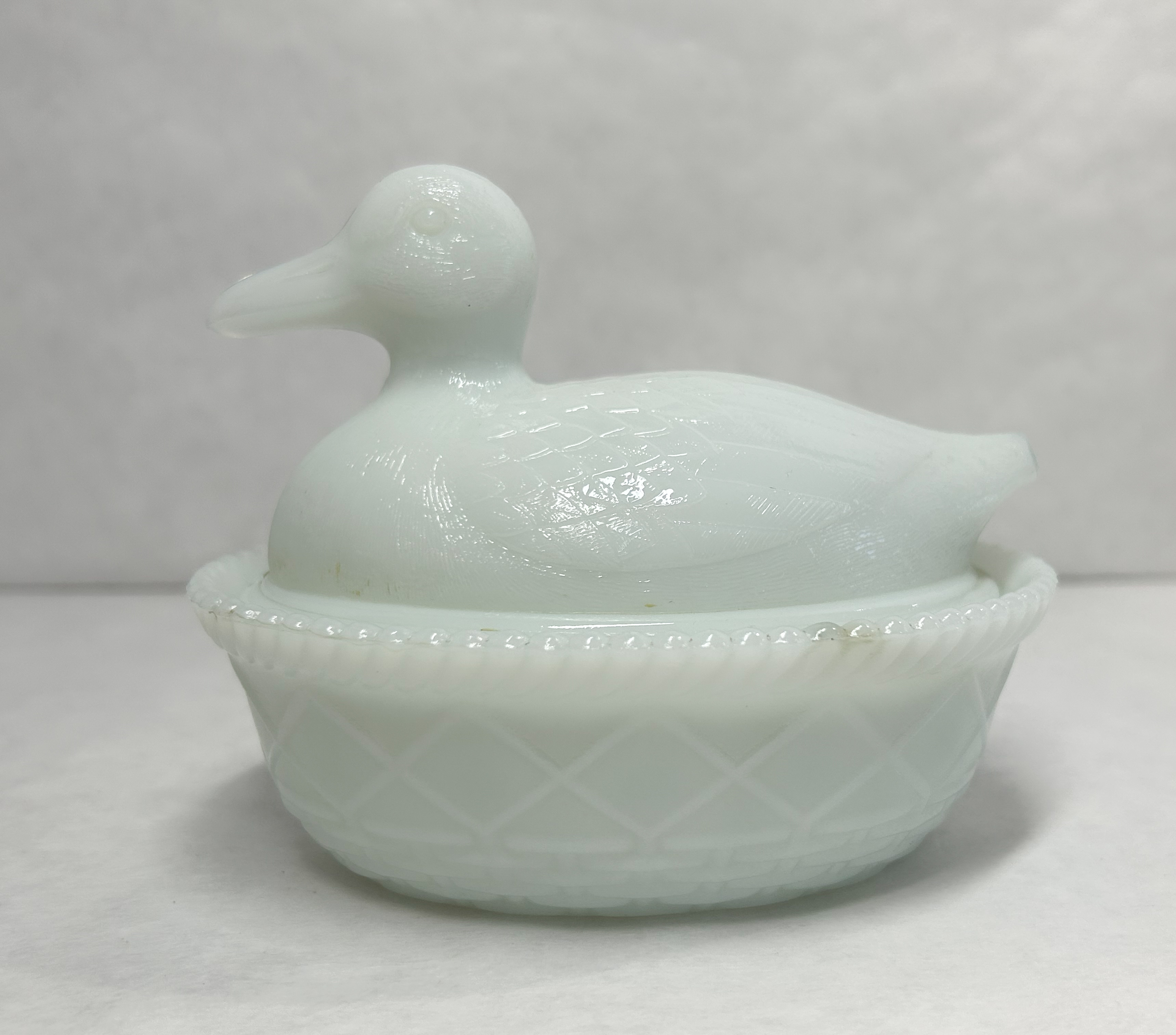 AMERICAN MILK GLASS DUCK, 20TH CENTURY