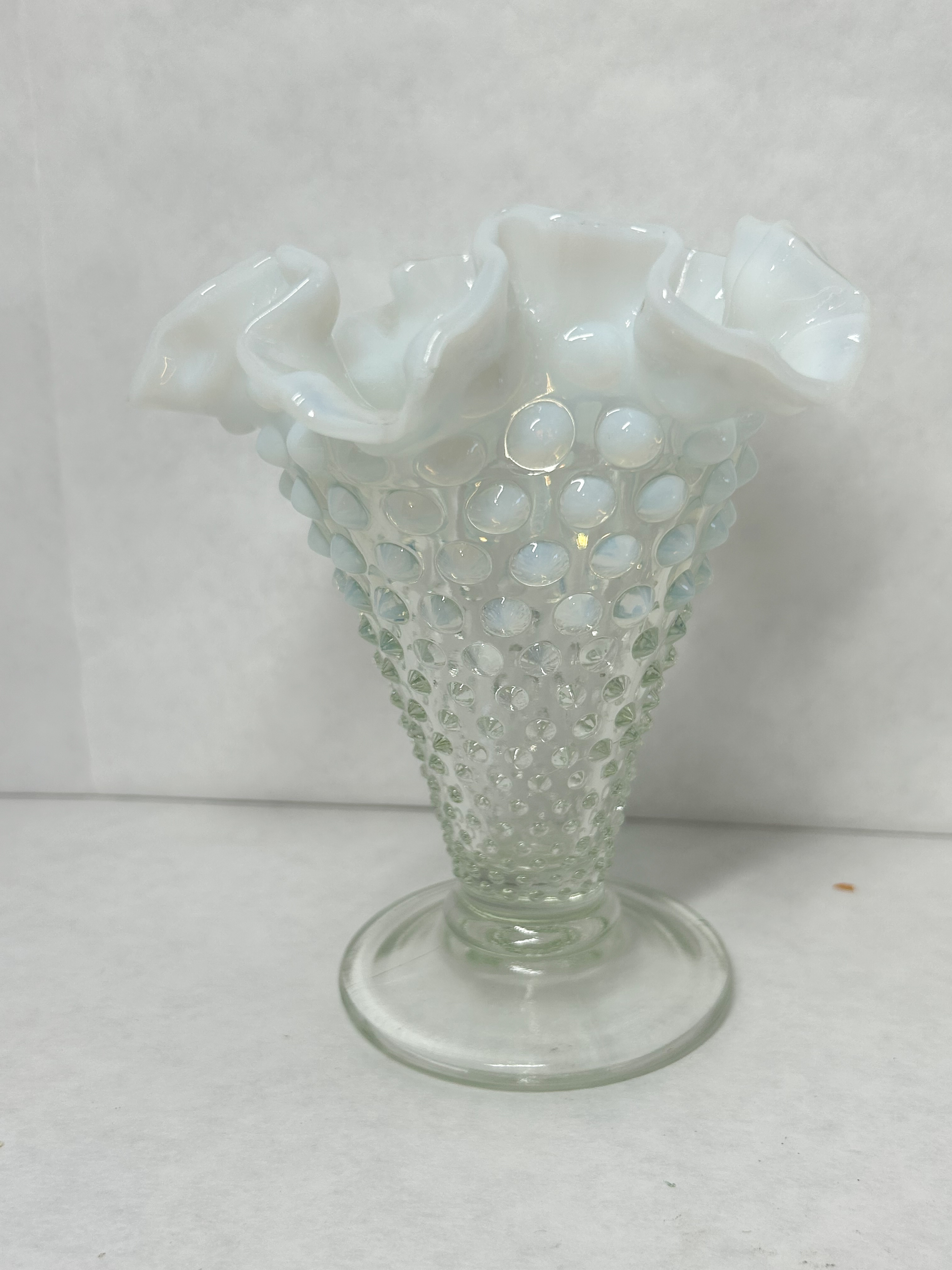 FENTON FRENCH OPALESCENT HOBNAIL GLASSWARE, MID-20TH CENTURY