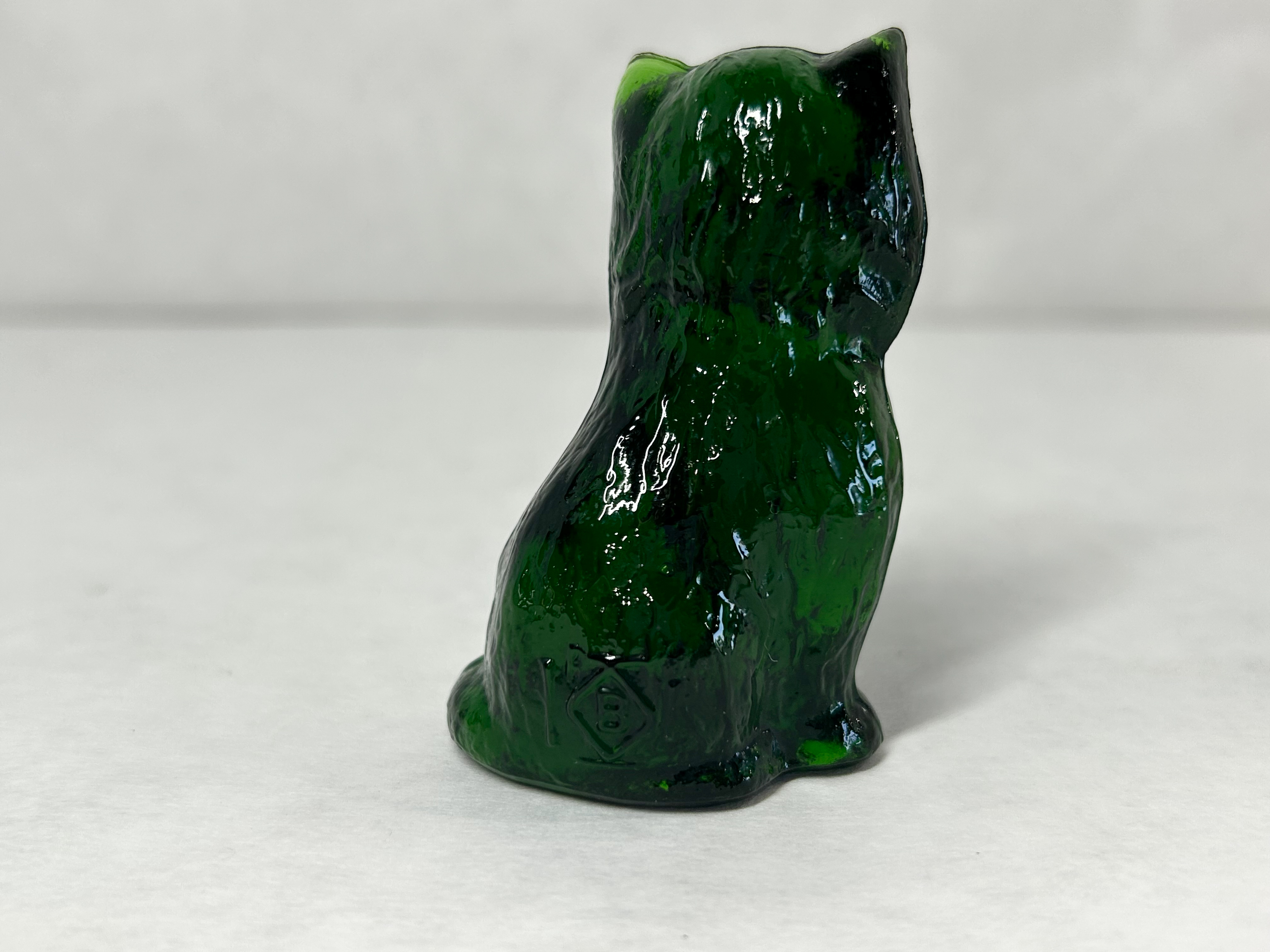 BOYD MISS COTTON EMERALD GREEN GLASS CAT