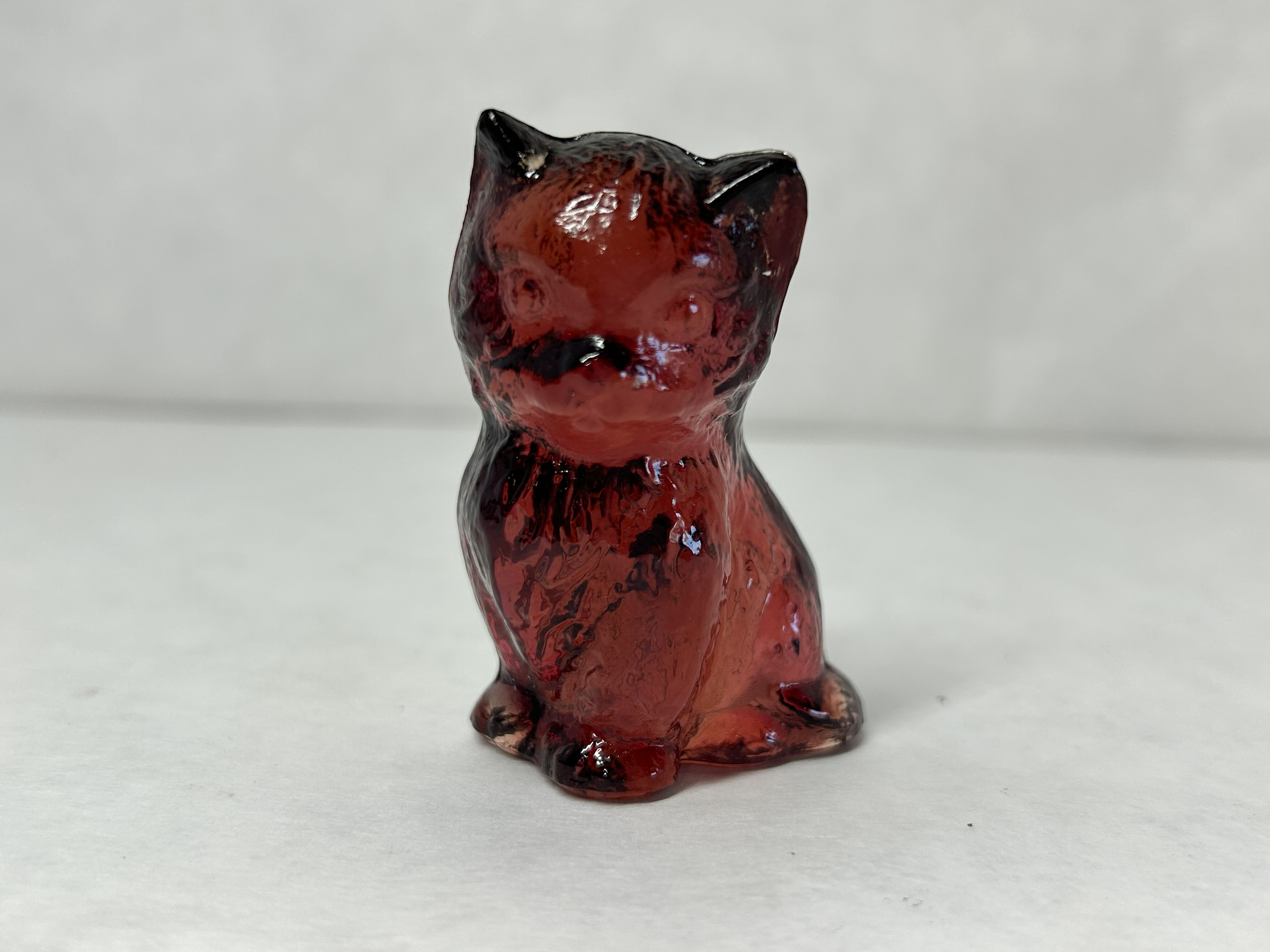 BOYD TRANSLUCENT RED MISS COTTON KITTY