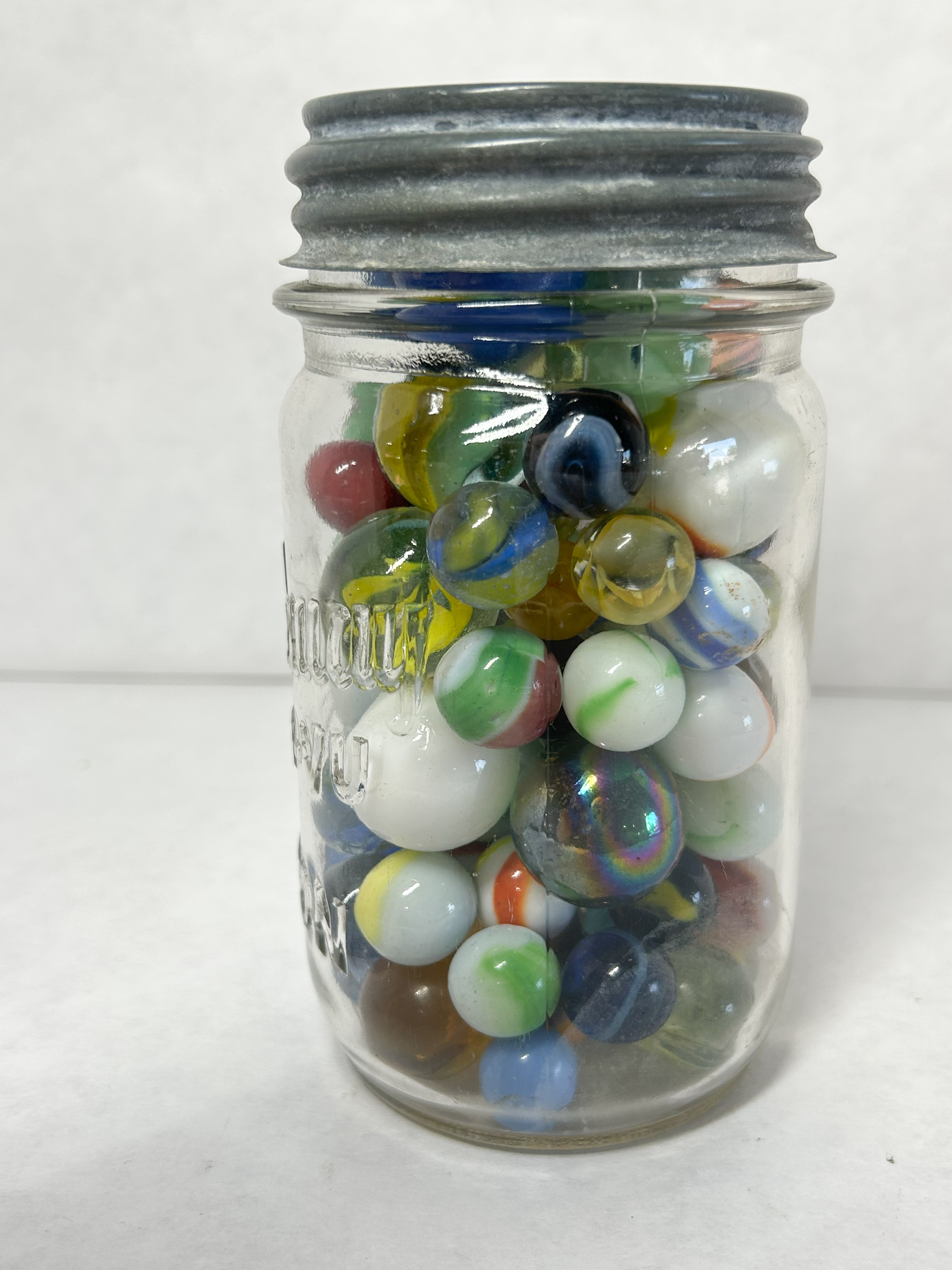 BROCKWAY GLASS JAR OF VINTAGE MARBLES
